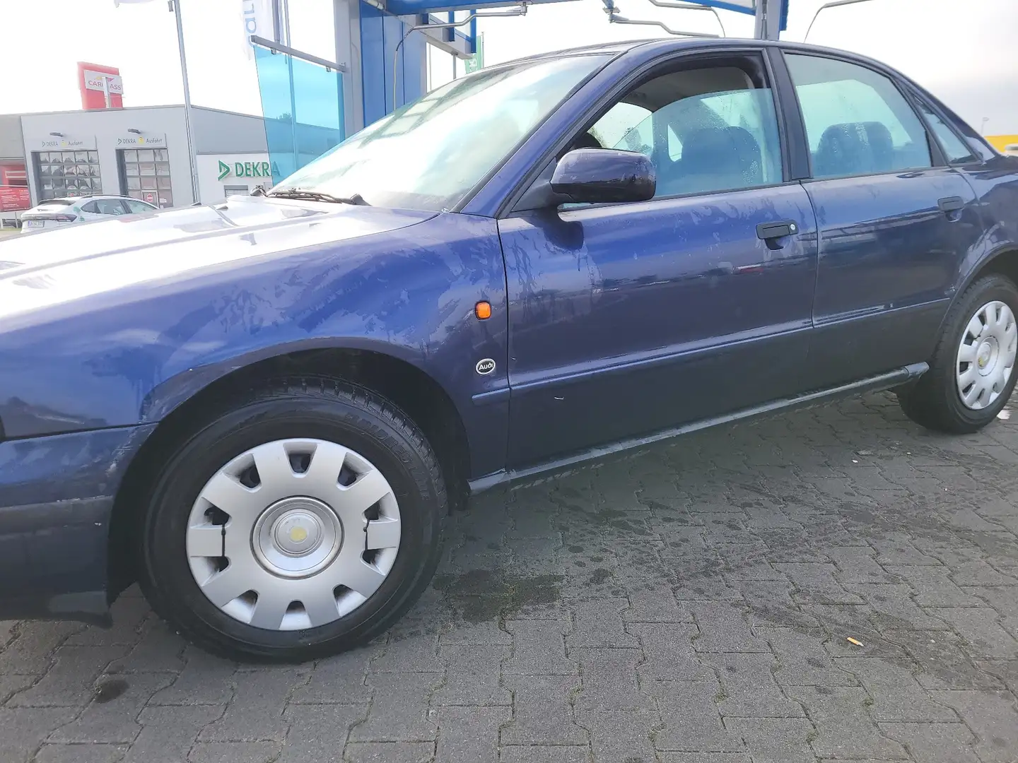 Audi A4 1.8 automatik  neu Túv Azul - 2