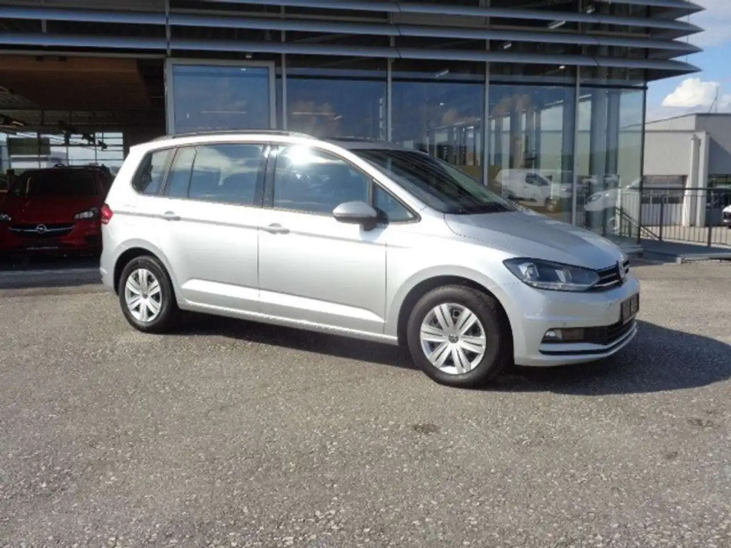 Volkswagen Touran 1,5 TSI ACT Comfortline DSG Silber - 2