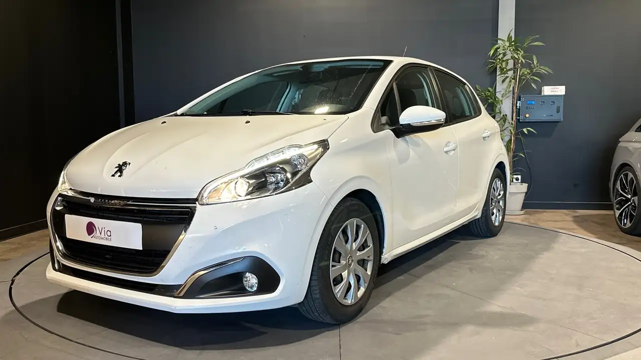 Peugeot 208 100ch Active Business