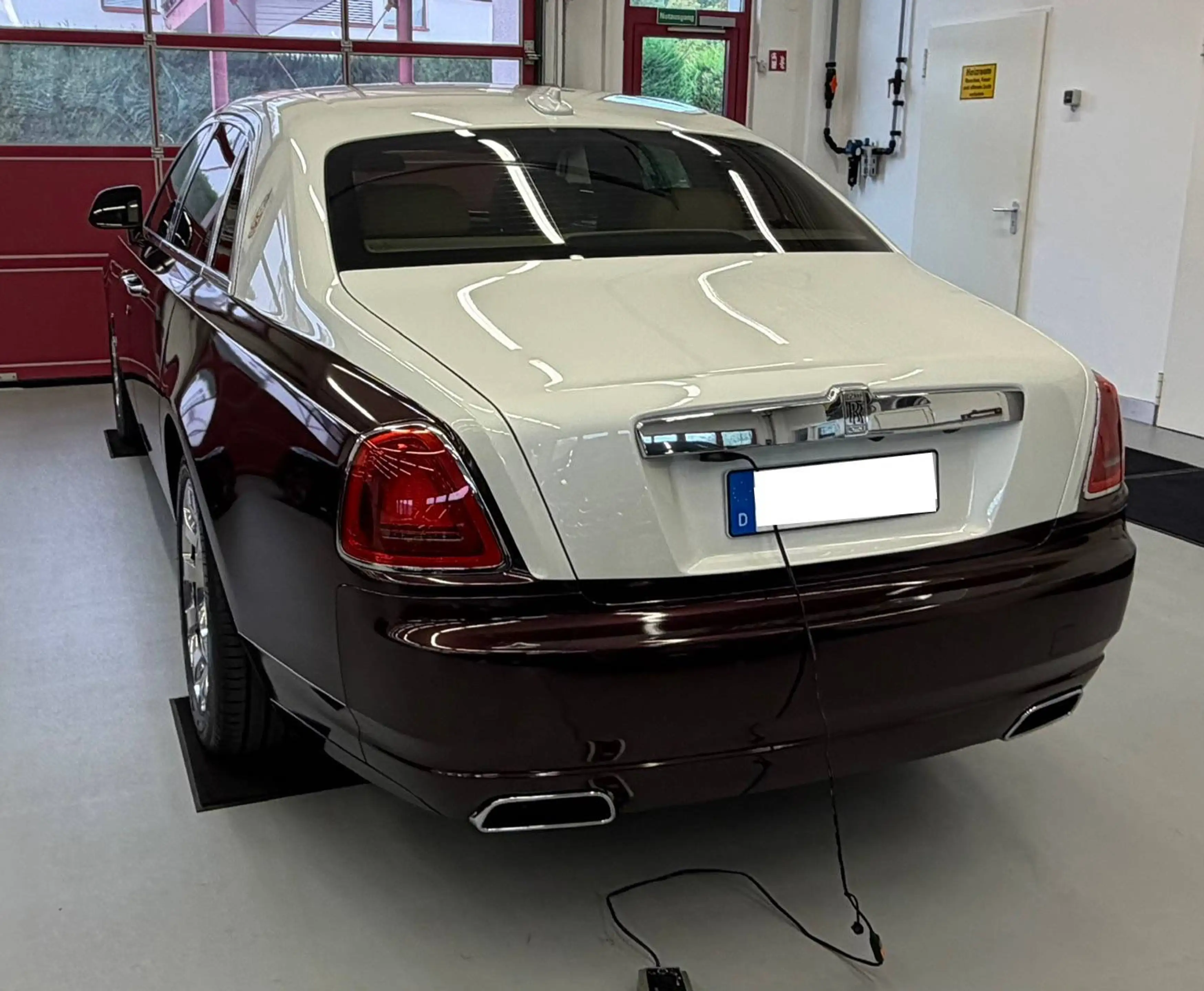 Rolls-Royce Ghost RR GHOST nur 7.700 KM aus exclusiver Sammlung Pannorama starlight headliner rear Theater BESPOKE — photo 6