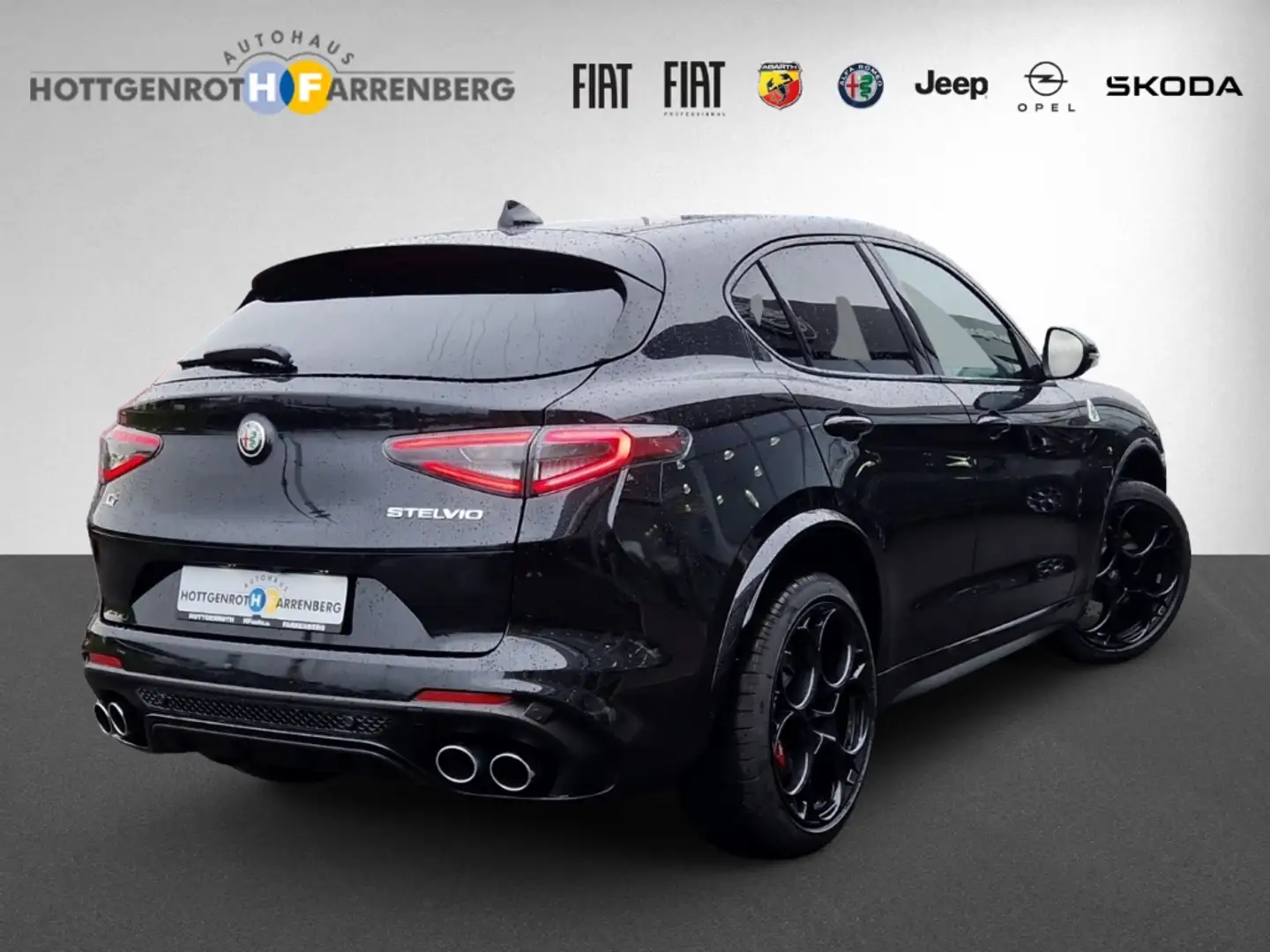 Alfa Romeo Stelvio Quadrifoglio Q4 520PS AD El. Panodach Navi Leder D Schwarz - 2