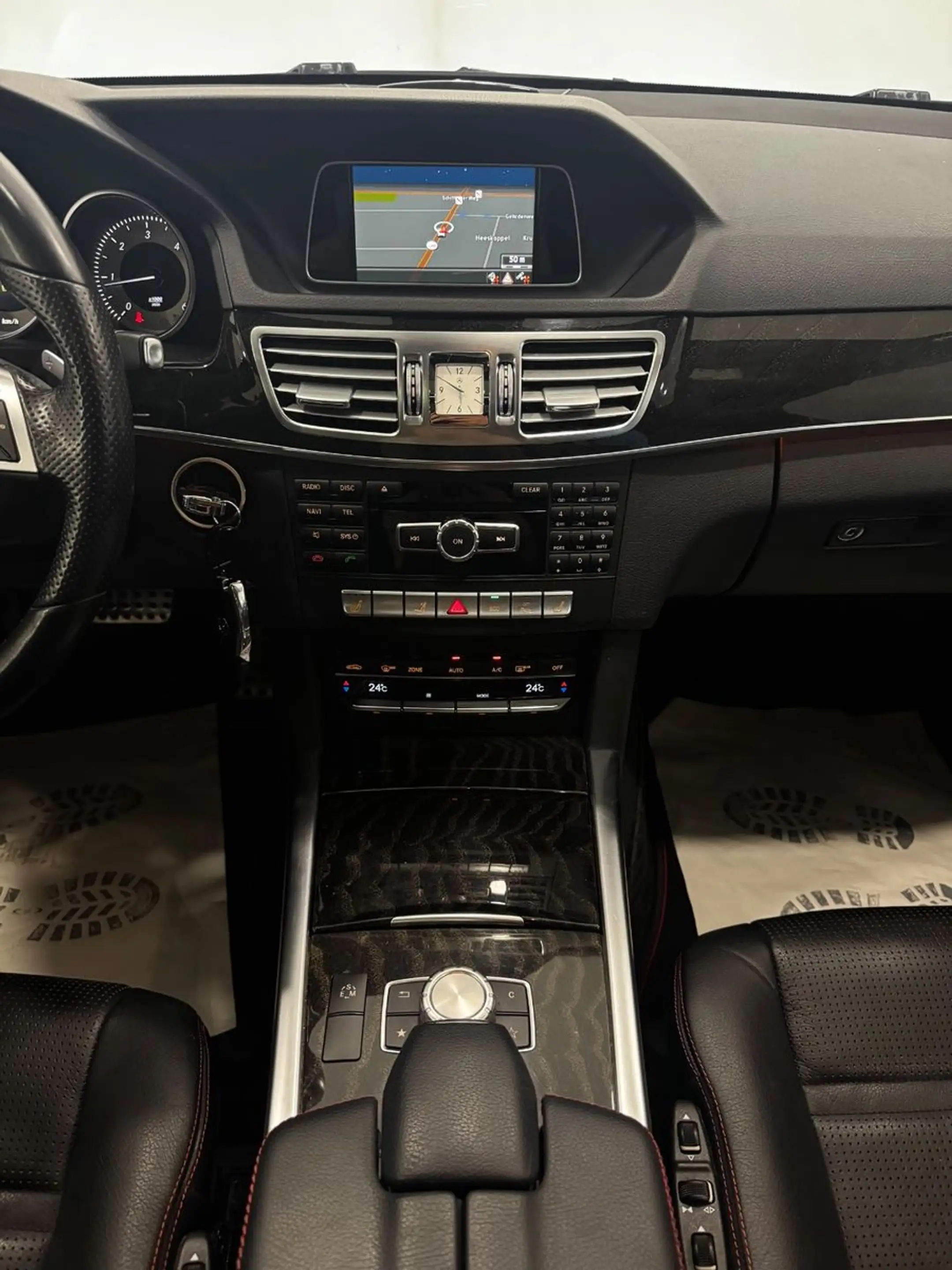 Mercedes-Benz E 220 T BlueTec AMG-Line|PANO|MEMORY|NIGHT|LED| — photo 18