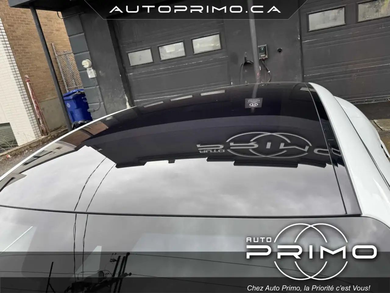 Porsche Taycan снимка Porsche Taycan