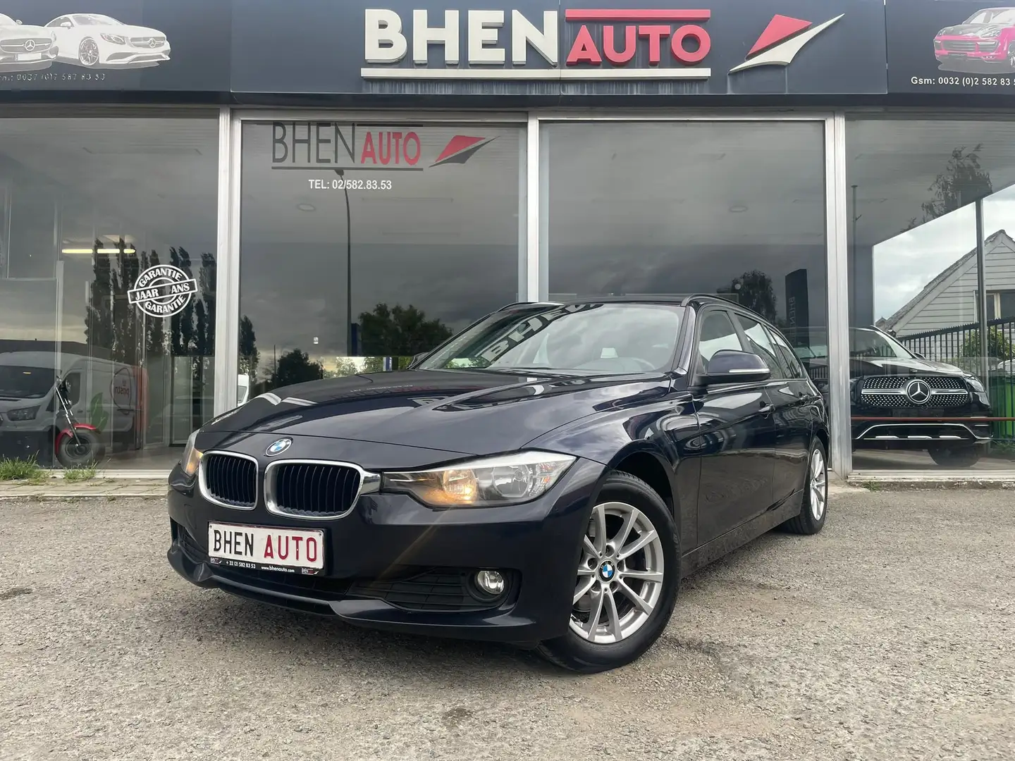 BMW 316 Touring d/NAVI/AIRCO/RADIO/RADAR DE RECUL/PROPRE Blauw - 1