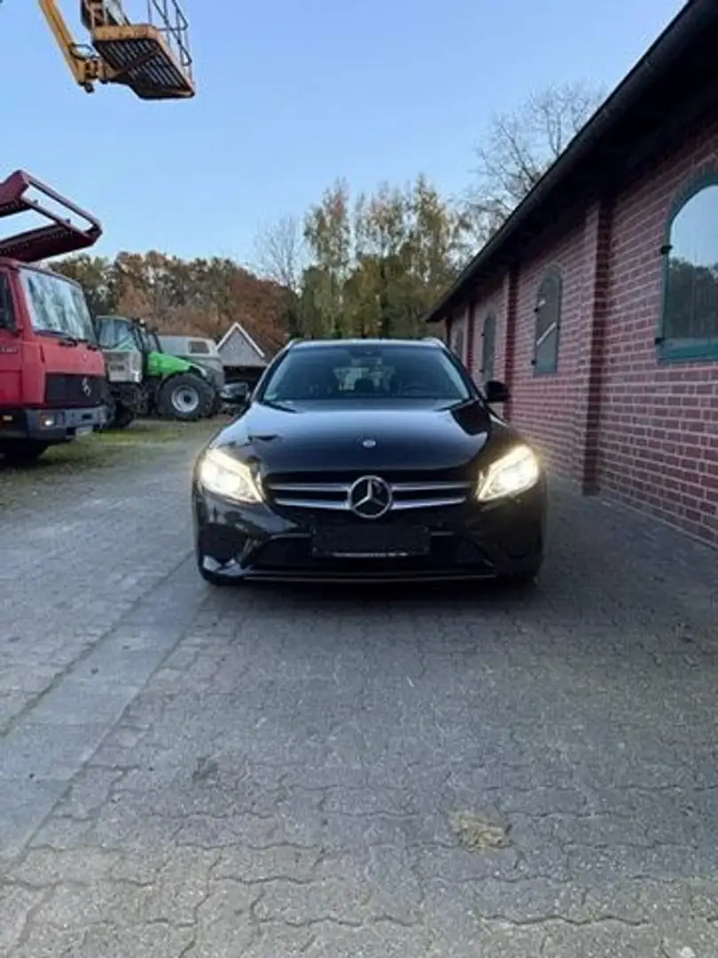 Mercedes-Benz C 220 T d Avantgarde Pano Kamera Navi AHK LED Schwarz - 2