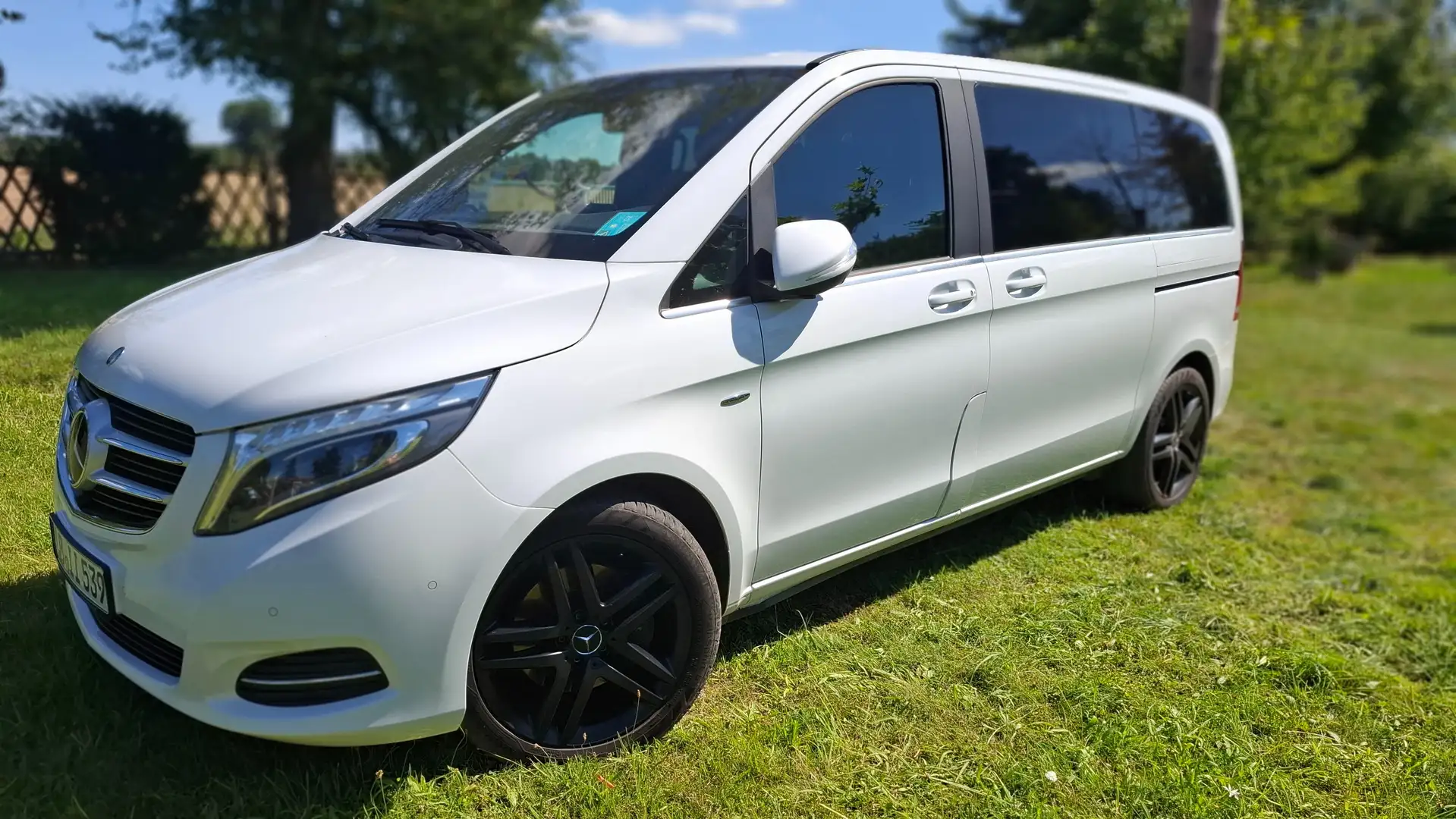 Mercedes-Benz V 250 kompakt 7GTRONIC Avantgarde AHK Standheizung Leder Alb - 1