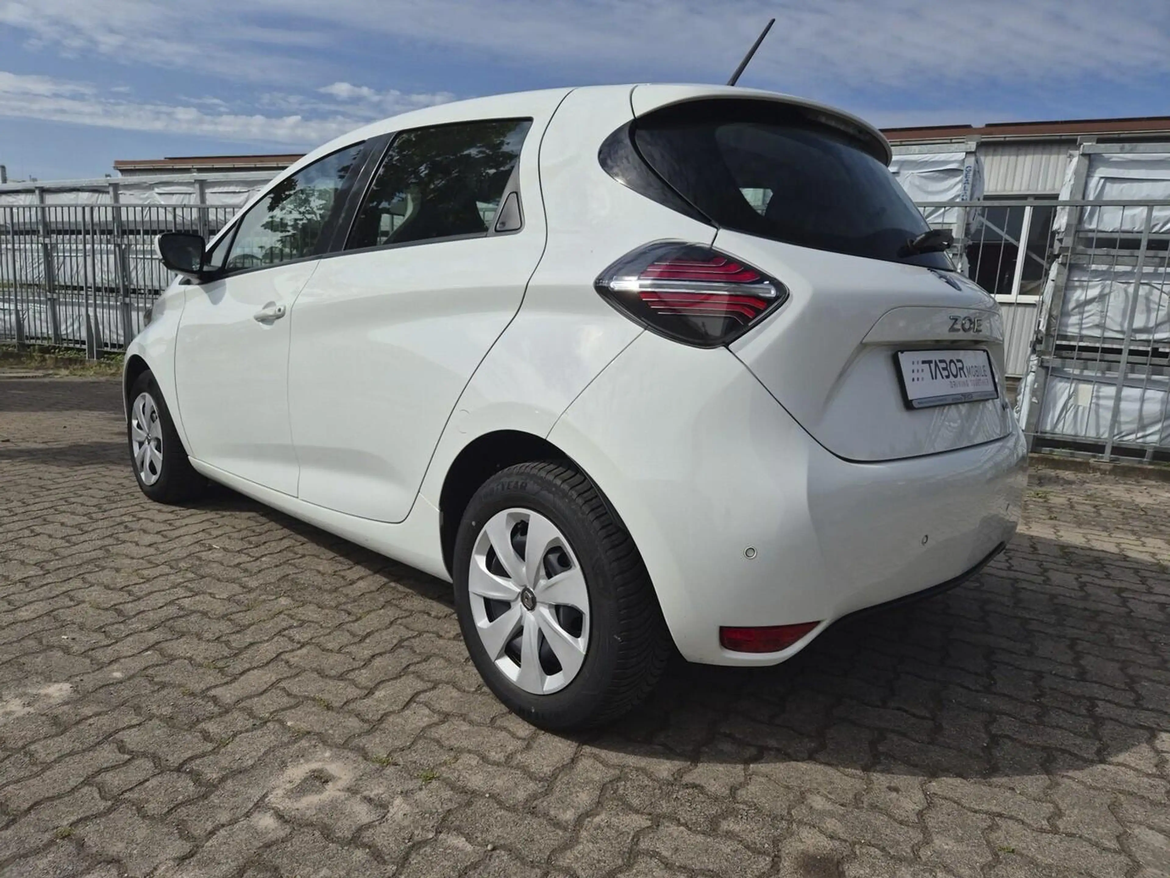 Renault ZOE ZE50 R110 Experience Kauf-Bat. LED Nav PDC — photo 4