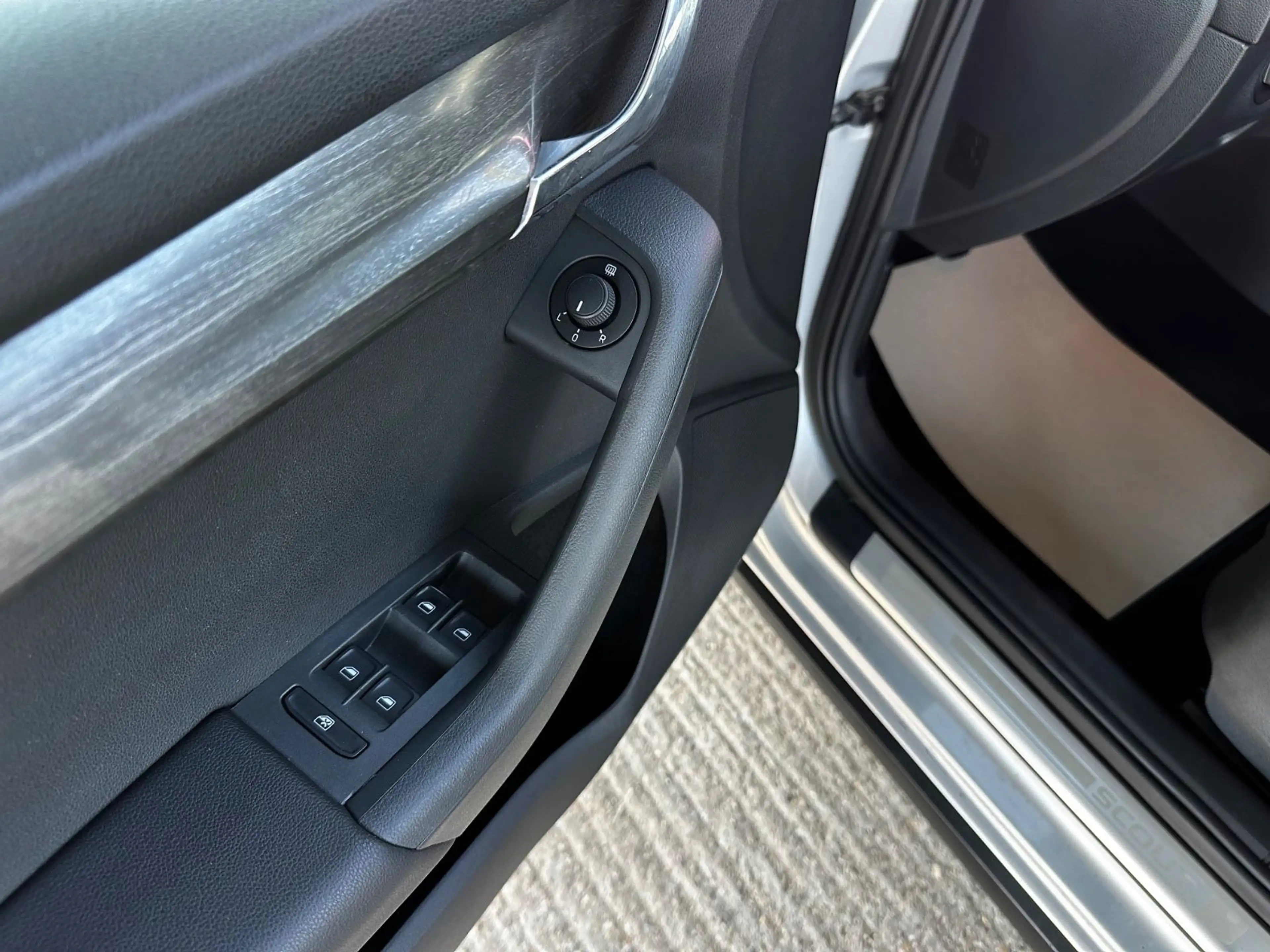 Skoda Octavia Combi Scout 4x4 "ALCANTARA"AHK"NAVI" — photo 18