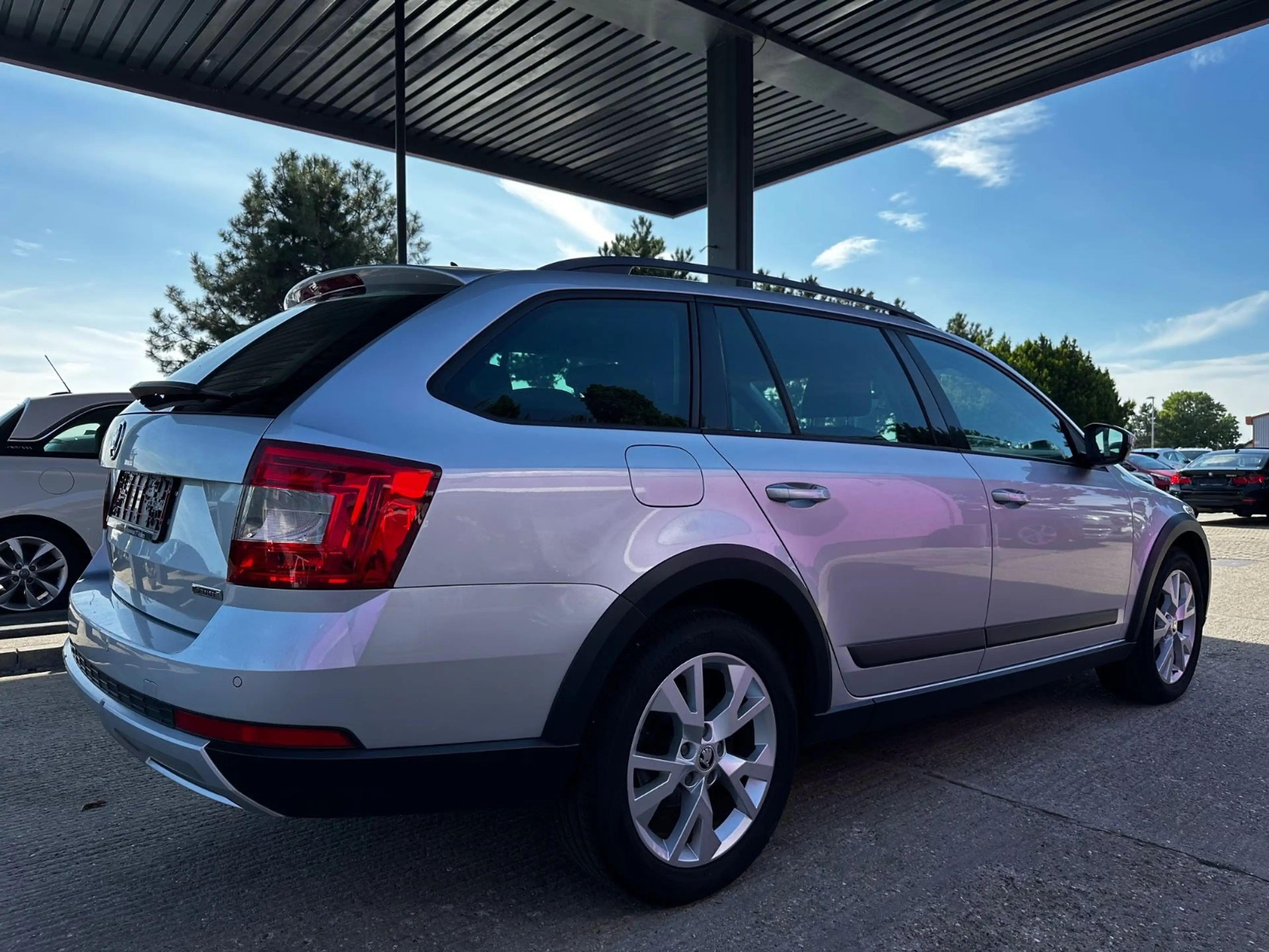 Skoda Octavia Combi Scout 4x4 "ALCANTARA"AHK"NAVI" — photo 9