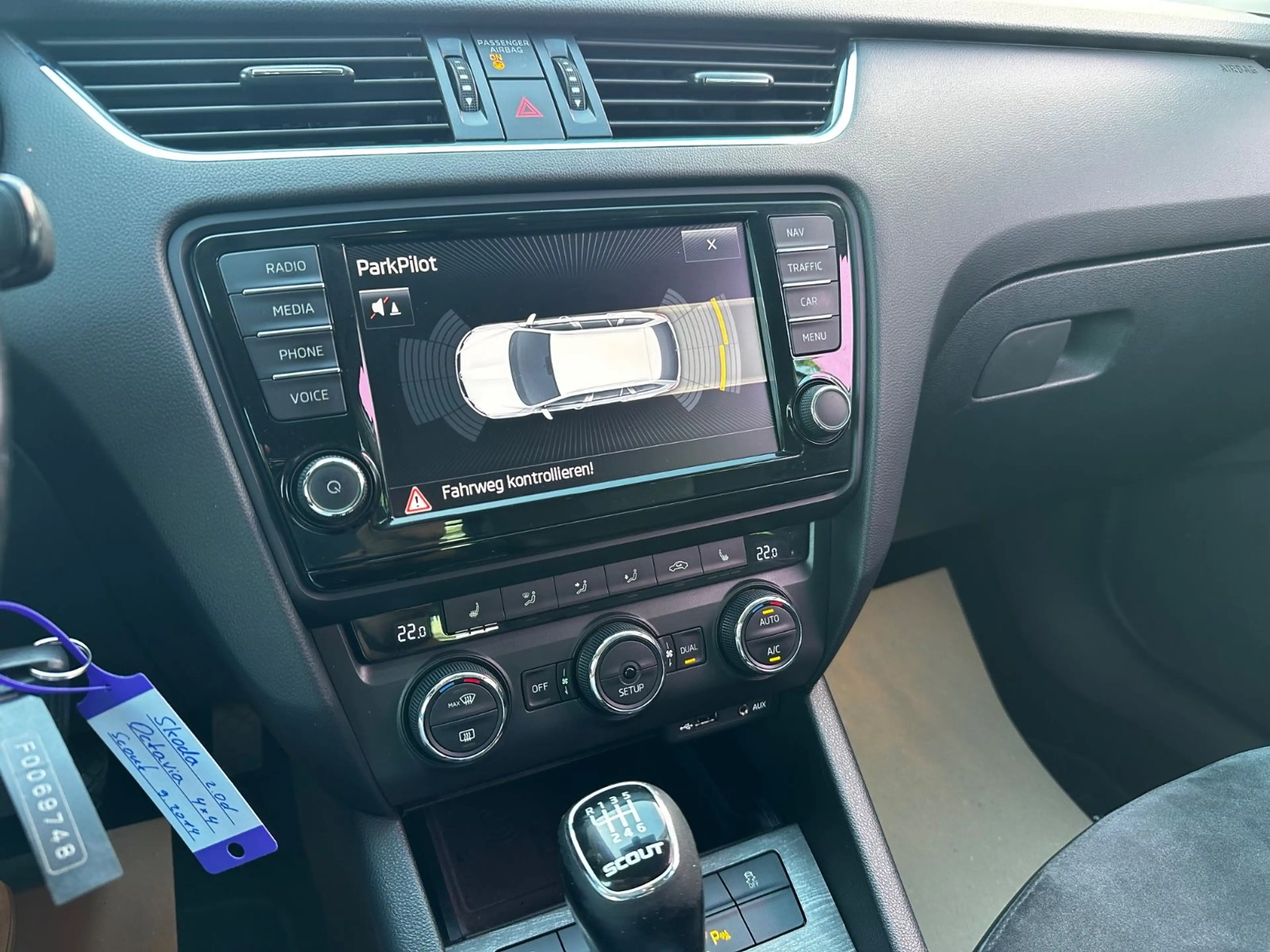 Skoda Octavia Combi Scout 4x4 "ALCANTARA"AHK"NAVI" — photo 42