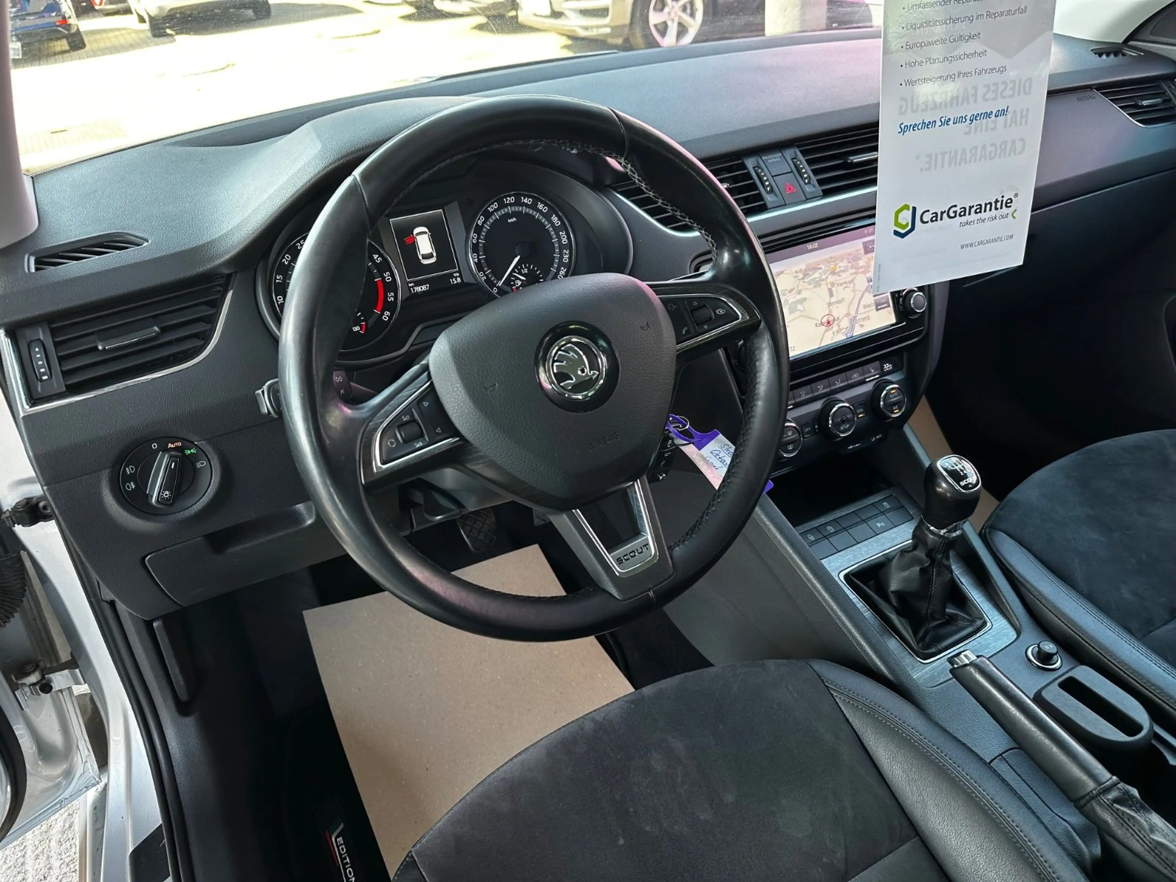 Skoda Octavia Combi Scout 4x4 "ALCANTARA"AHK"NAVI" — photo 23
