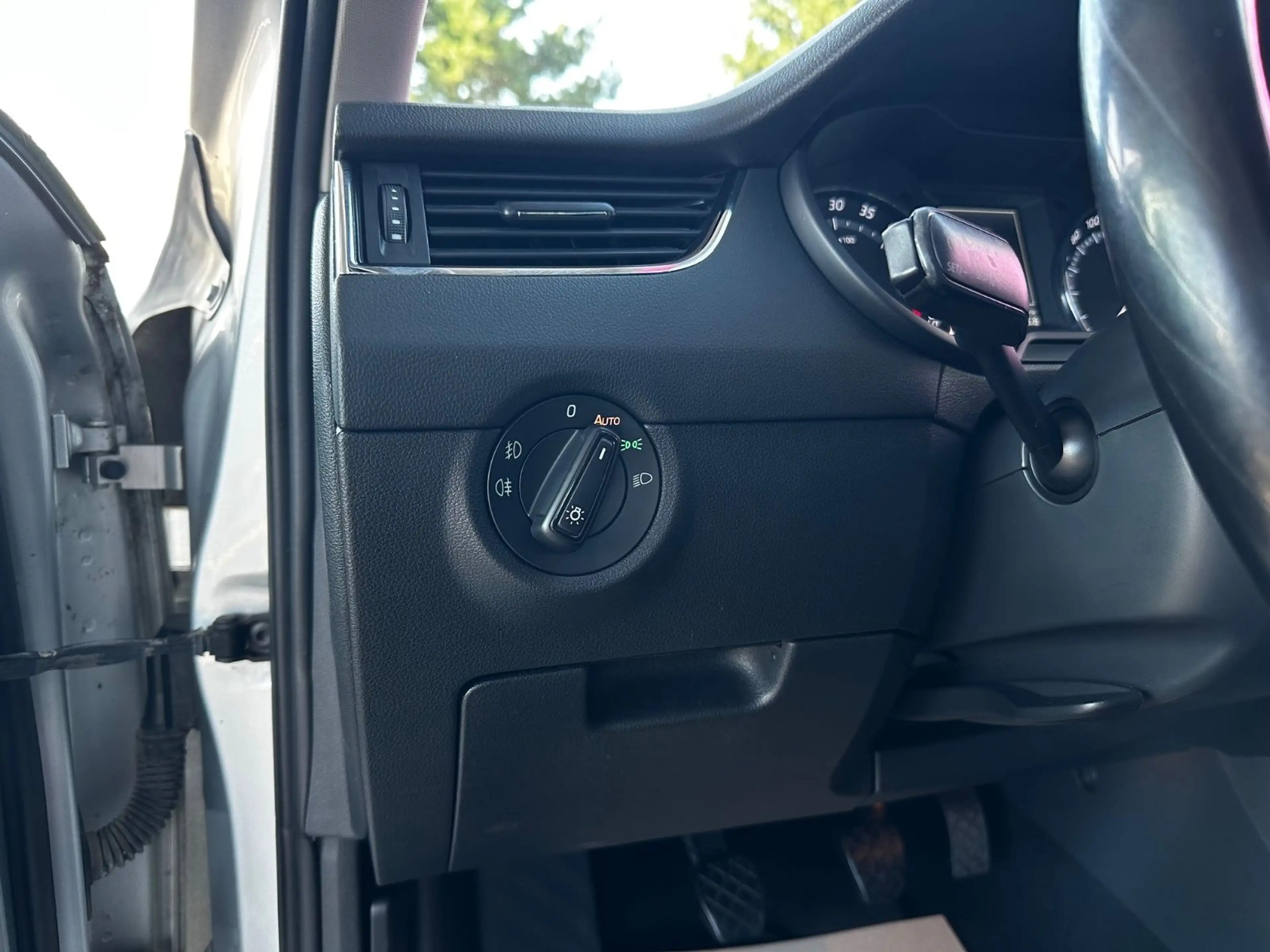 Skoda Octavia Combi Scout 4x4 "ALCANTARA"AHK"NAVI" — photo 25