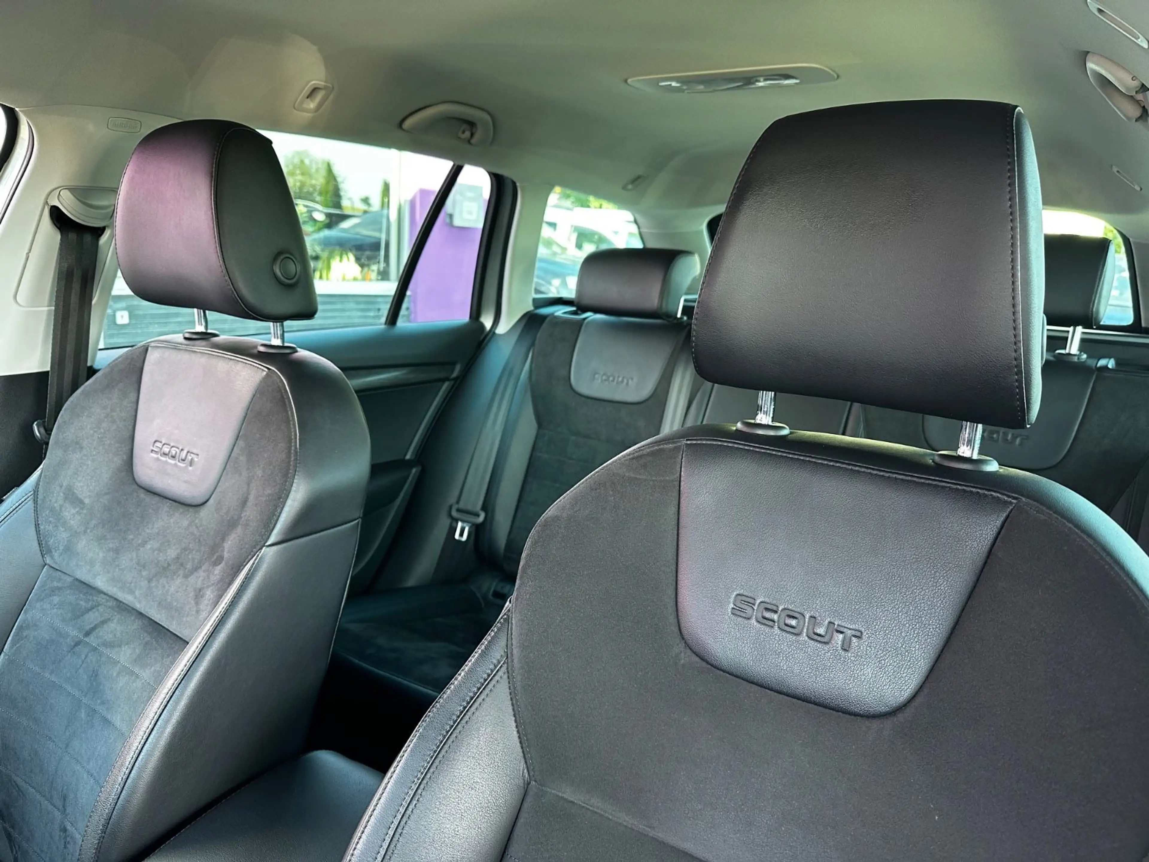 Skoda Octavia Combi Scout 4x4 "ALCANTARA"AHK"NAVI" — photo 22