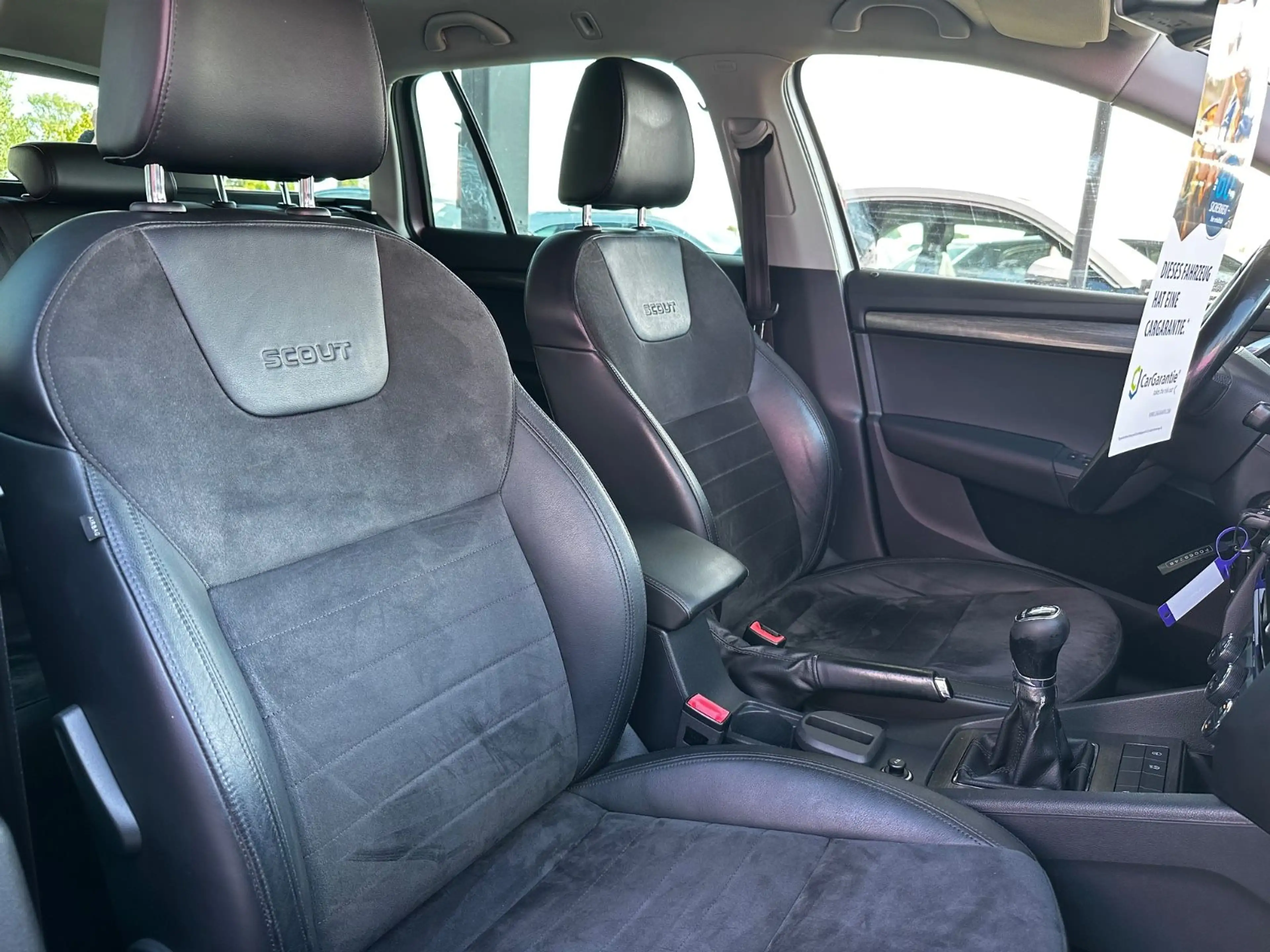 Skoda Octavia Combi Scout 4x4 "ALCANTARA"AHK"NAVI" — photo 28