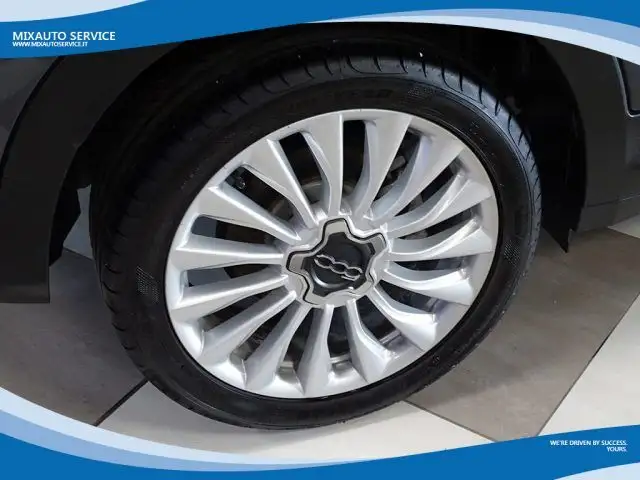 Fiat 500x view 13
