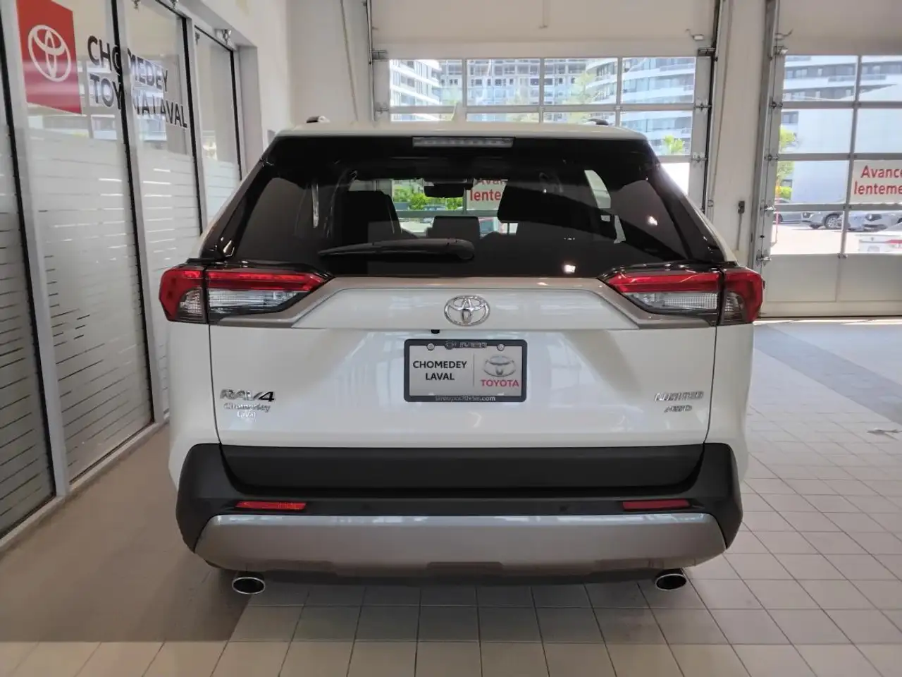 Toyota RAV 4 снимка Toyota RAV 4