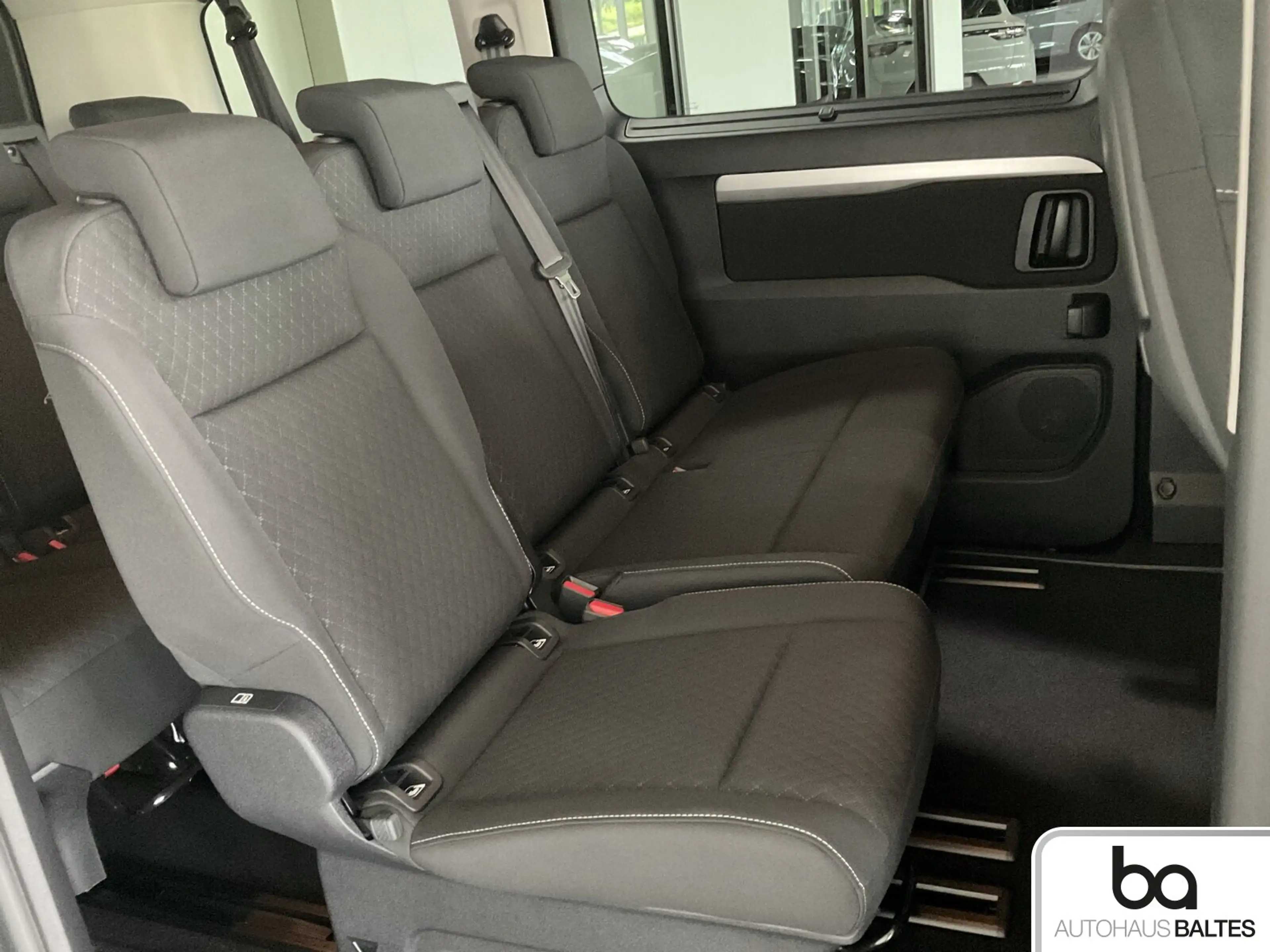 Opel Zafira Life Zafira Life 2.0 D M Edition 8Si/Xenon/Navi/FahrA — photo 9