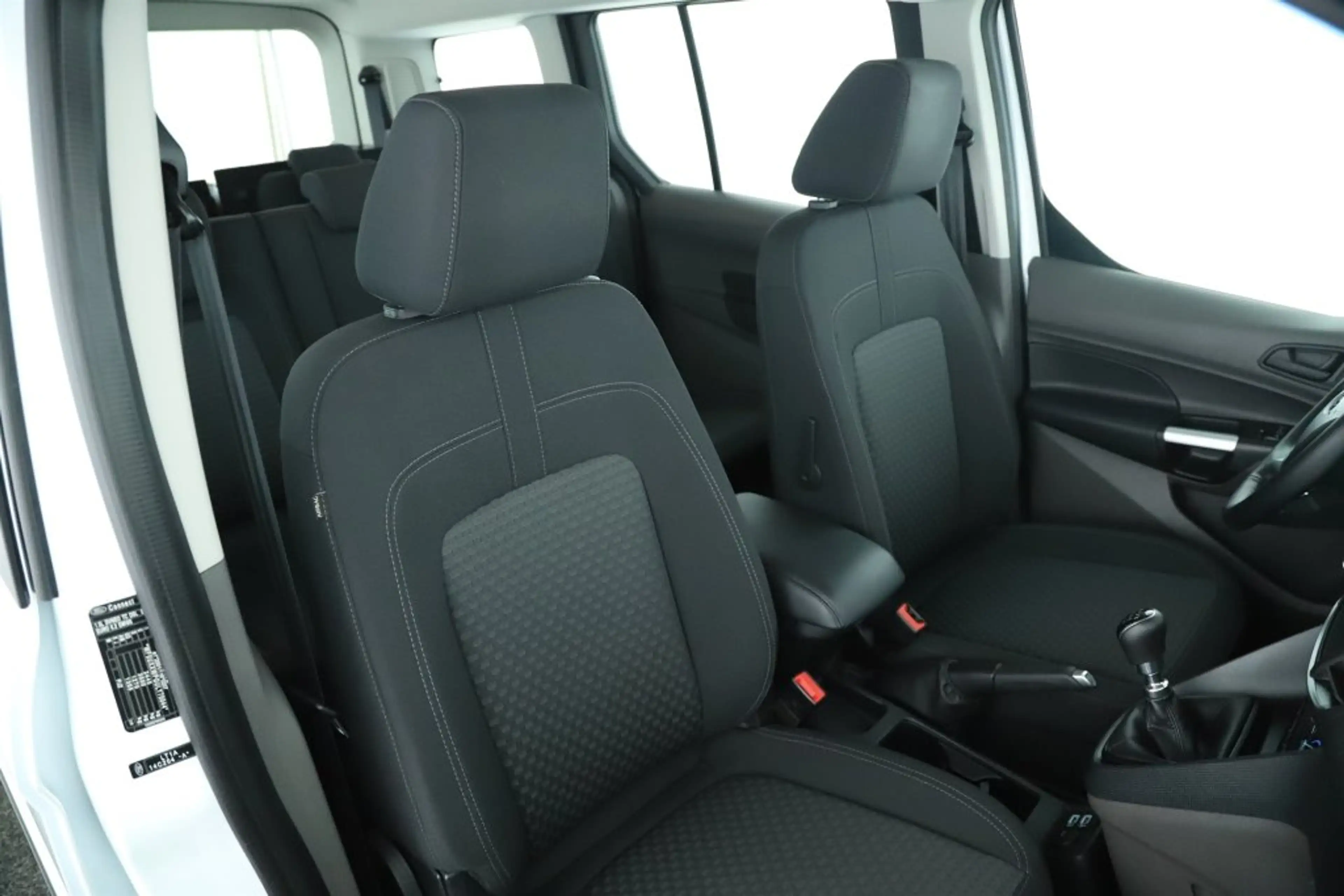 Ford Grand Tourneo Connect 7-SITZE 1.5 TDCI NAVI 7-SITZER — photo 15