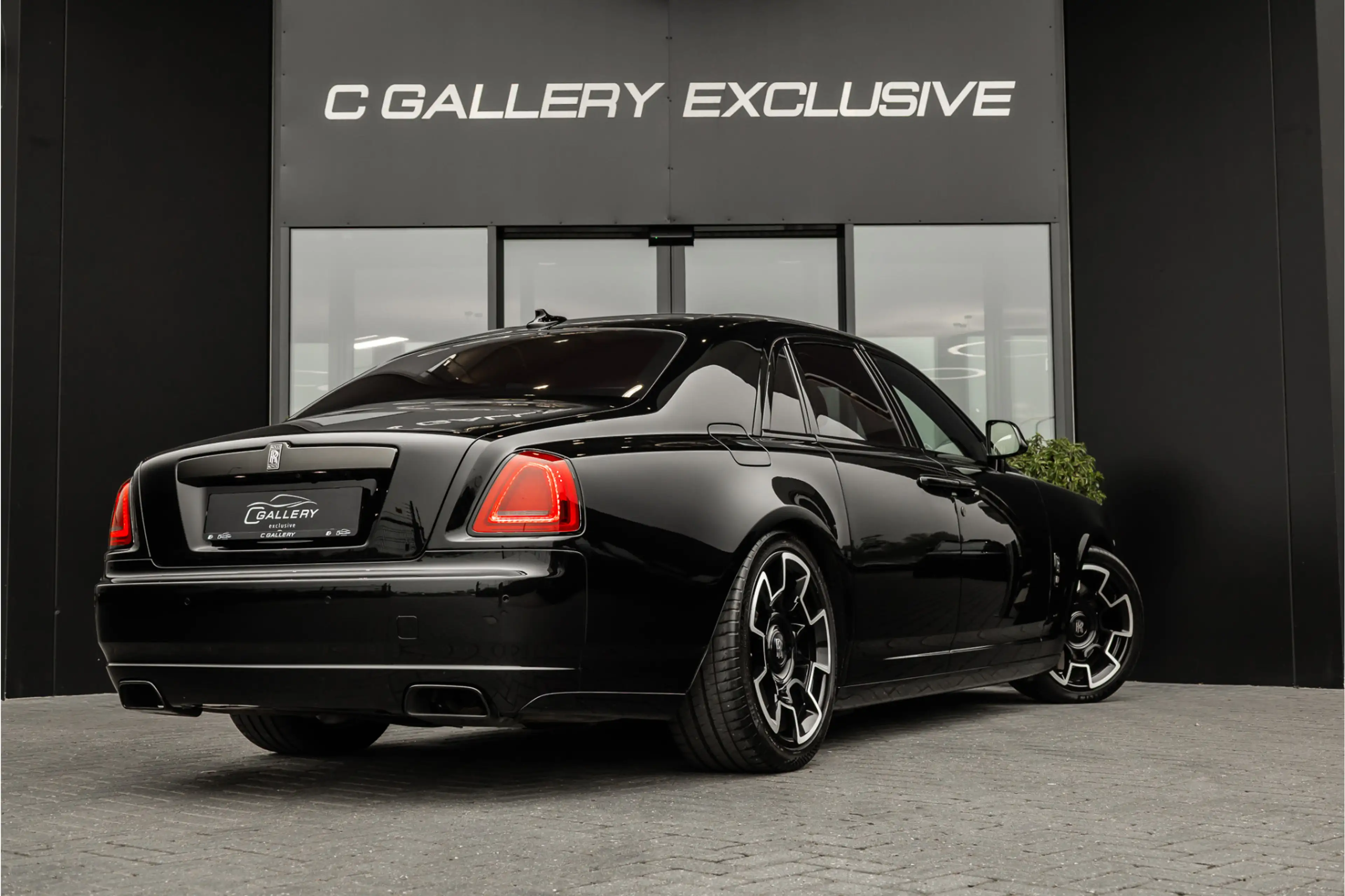 Rolls-Royce Ghost 6.6 V12 - Sterrenhemel | Bespoke Audio | Stoelkoel — photo 7