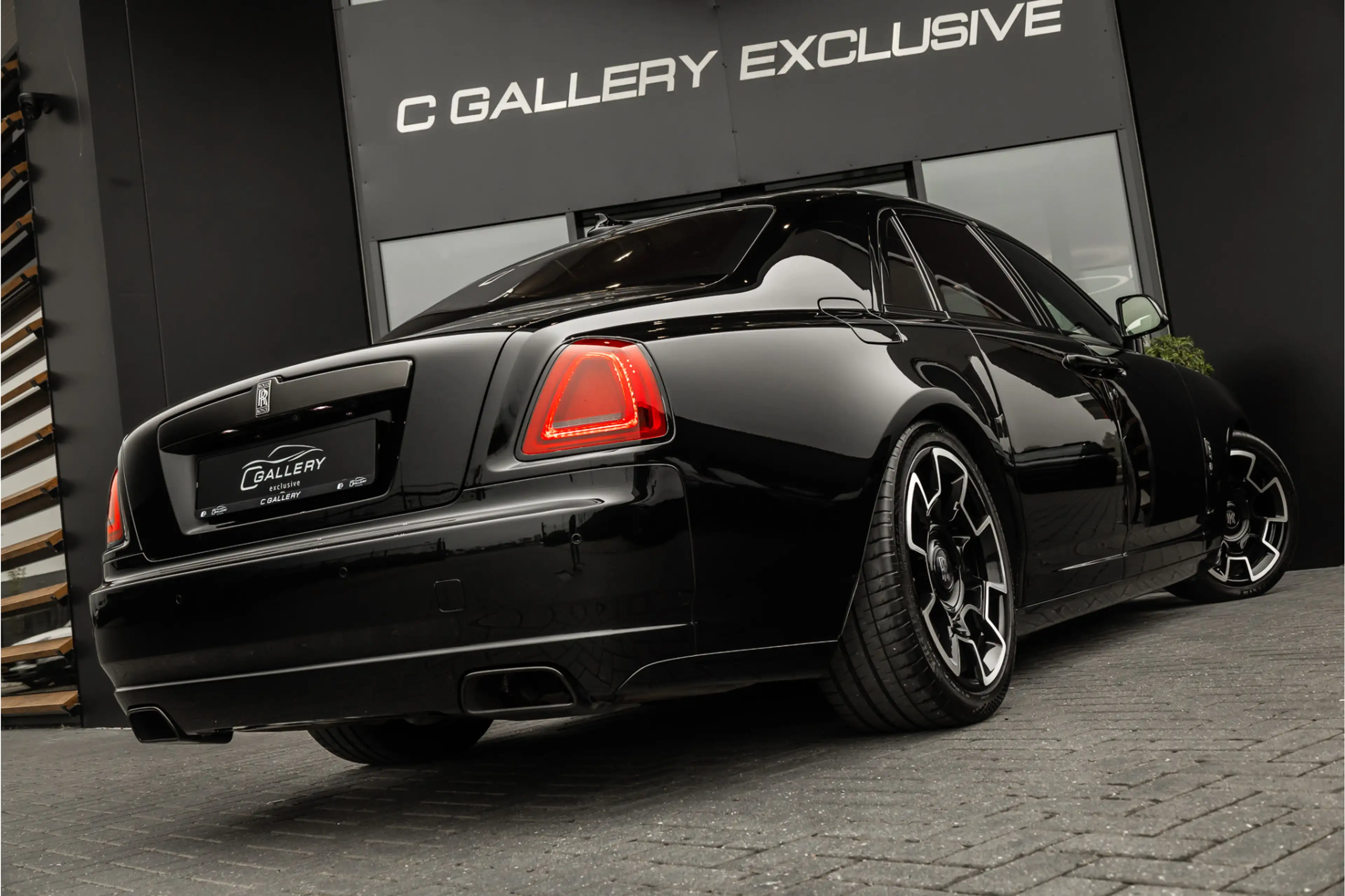 Rolls-Royce Ghost 6.6 V12 - Sterrenhemel | Bespoke Audio | Stoelkoel — photo 31
