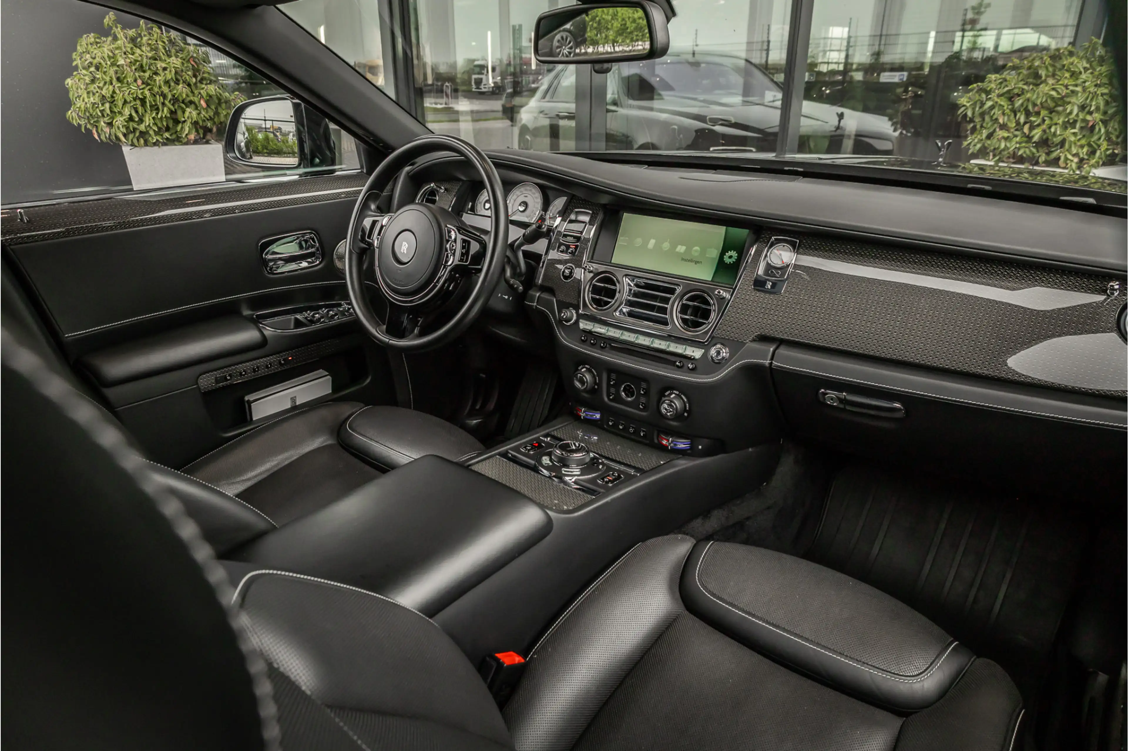 Rolls-Royce Ghost 6.6 V12 - Sterrenhemel | Bespoke Audio | Stoelkoel — photo 9