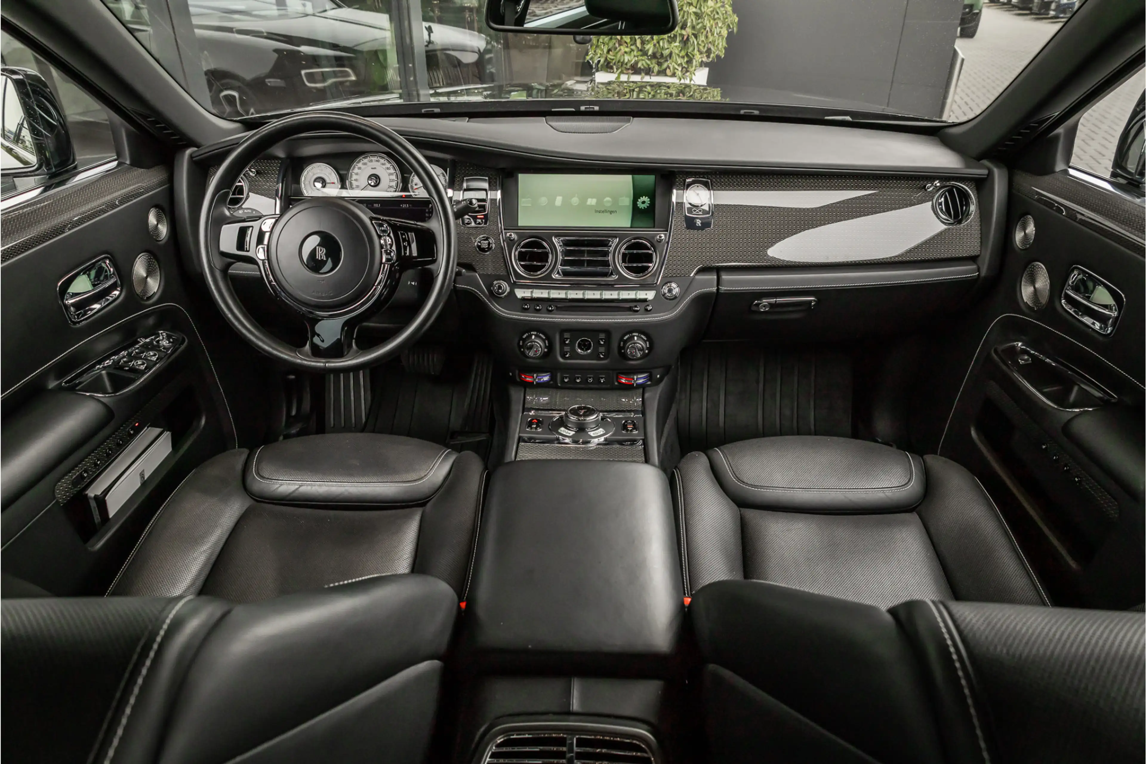 Rolls-Royce Ghost 6.6 V12 - Sterrenhemel | Bespoke Audio | Stoelkoel — photo 8