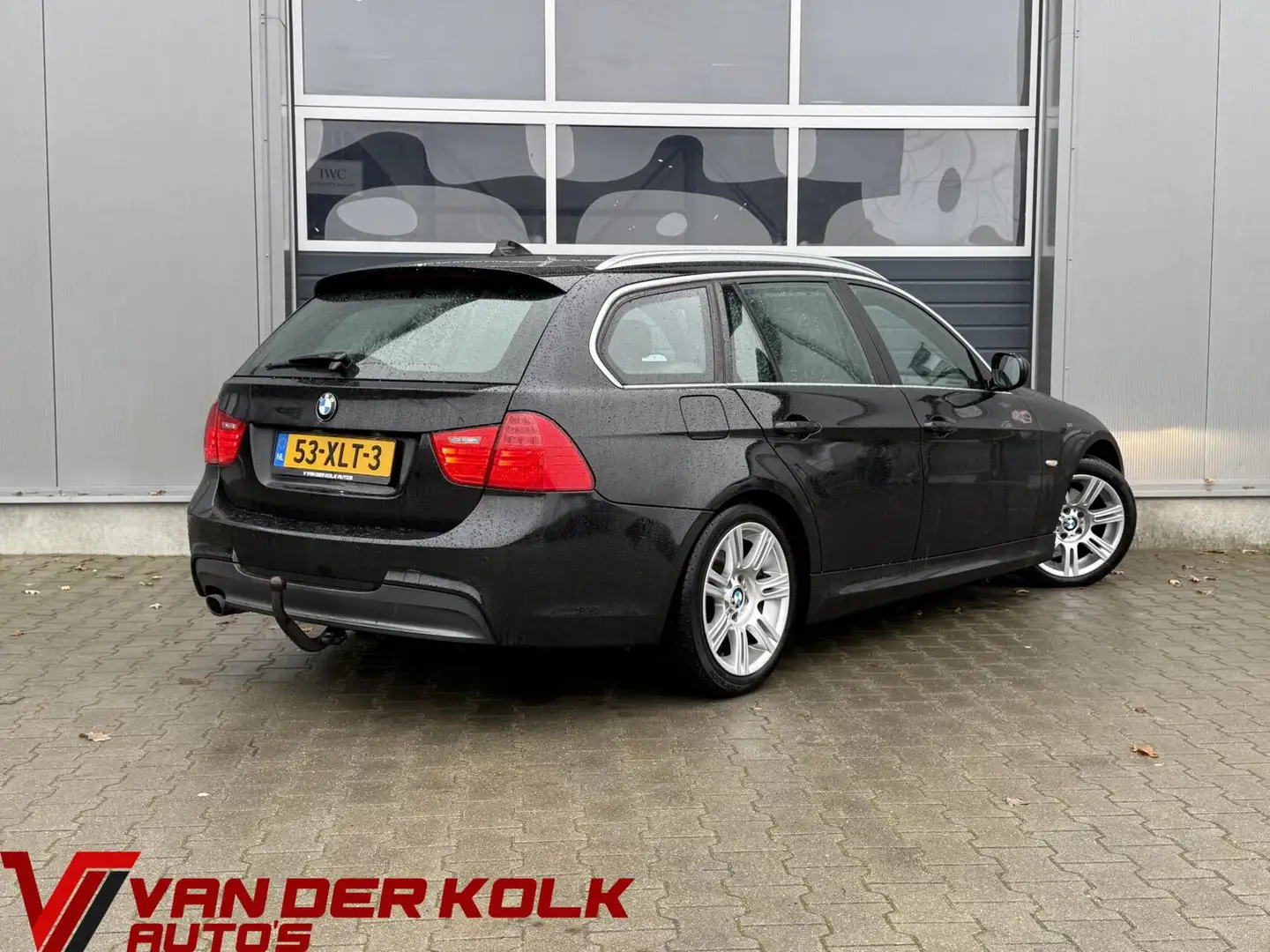 BMW 318 3-serie Touring 318i M Sport Xenon Alcantara Navig Zwart - 2