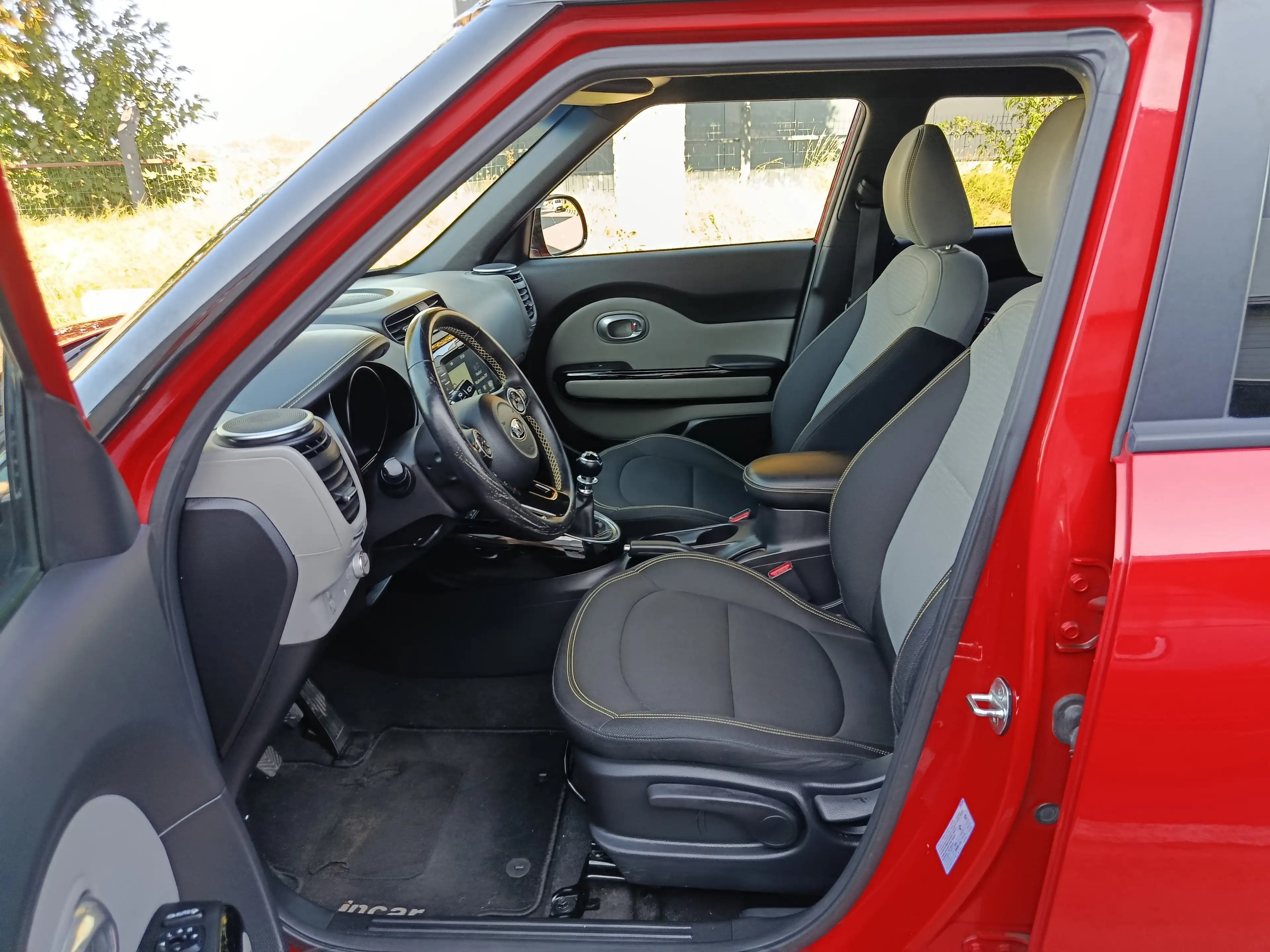 Kia Soul Soul 1.6 CDRi Play — photo 9