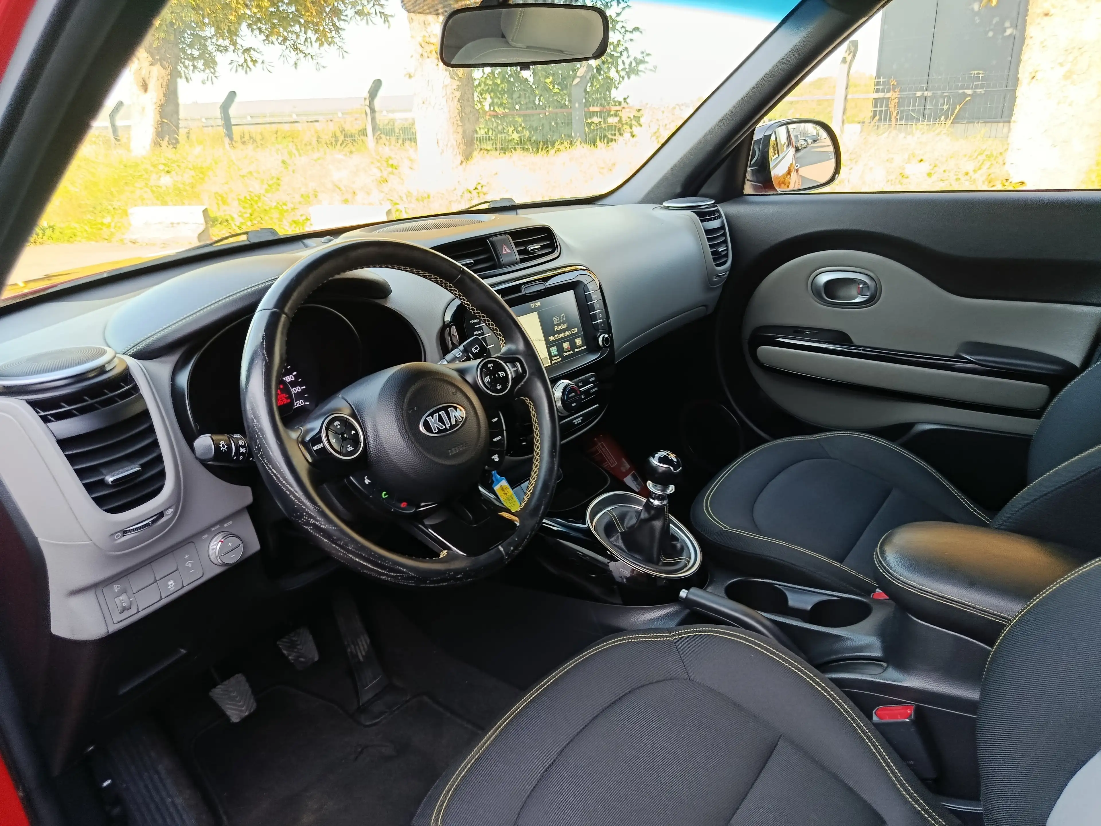 Kia Soul Soul 1.6 CDRi Play — photo 8
