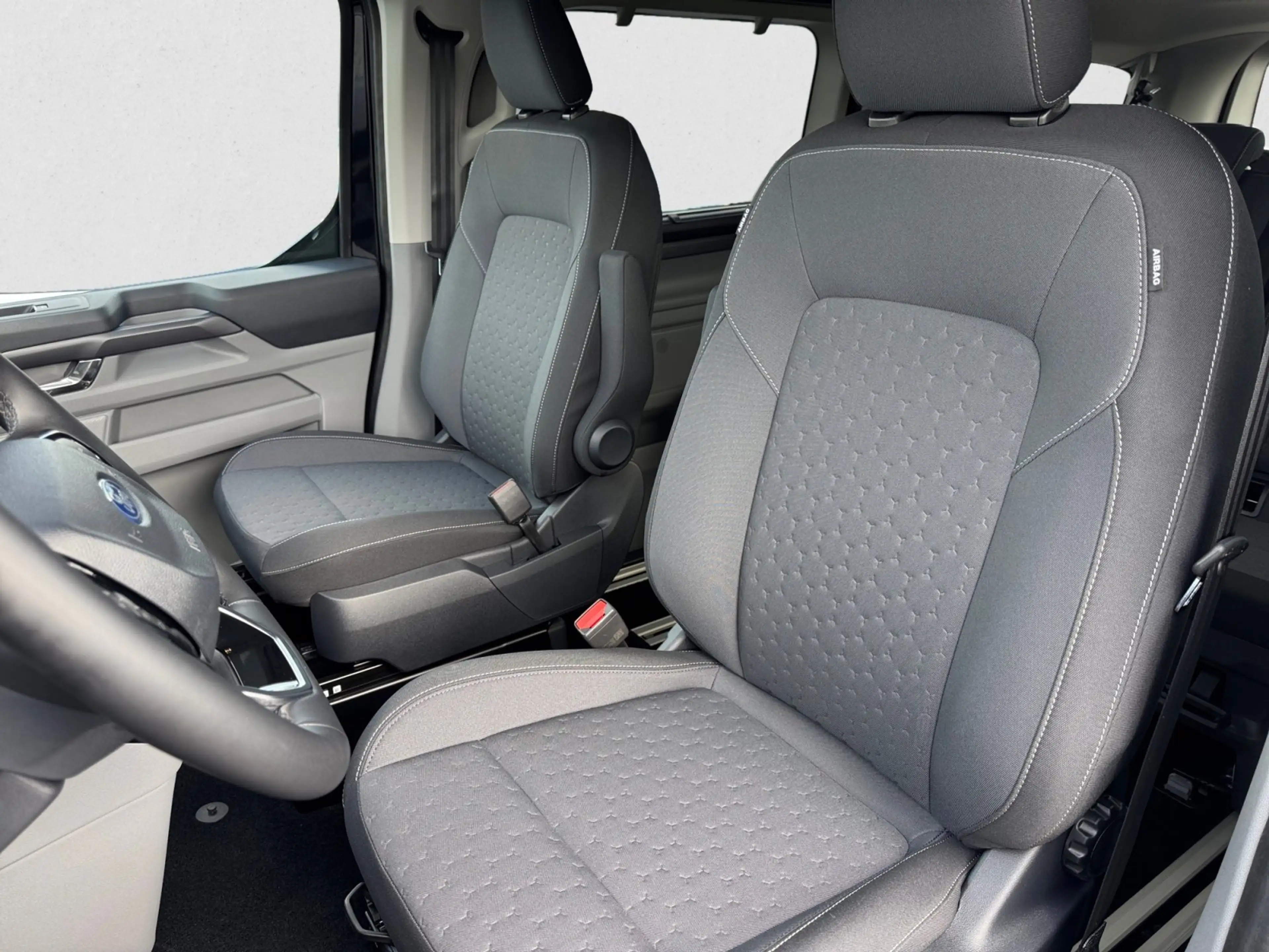 Ford Tourneo Custom L2 EcoBlue AT |8-SITZER|AHK| — photo 9