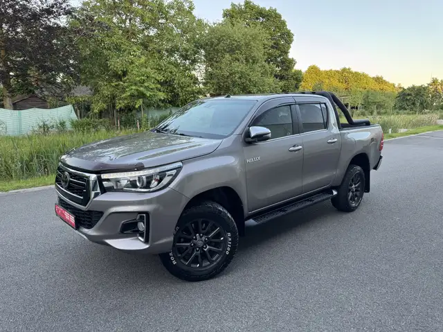 Toyota Hilux 2.4D-4D 4WD / Automaat / Invicible / Export Afrik
