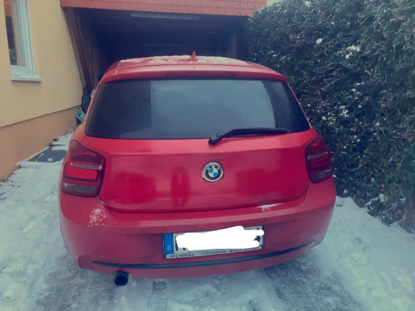 BMW 114 114i Czerwony - 2