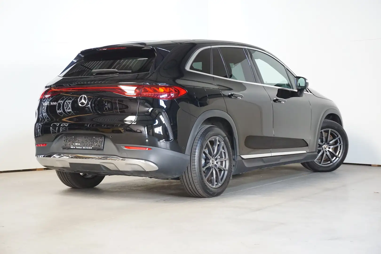 Mercedes-Benz EQE SUV Noir - 2