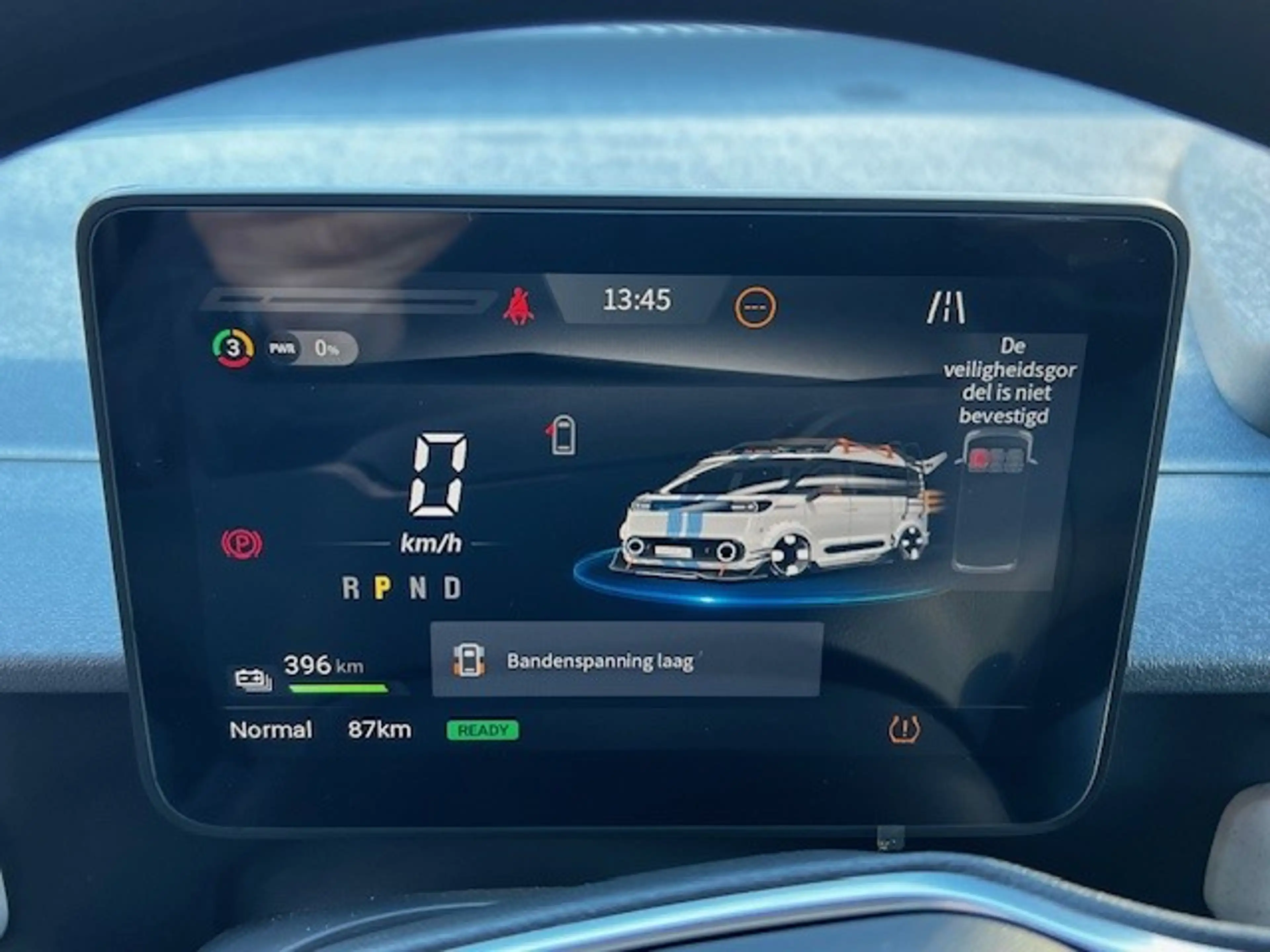 Maxus eDeliver 5 L1 64 kWh | nu te bestellen | Massive Black! — photo 11
