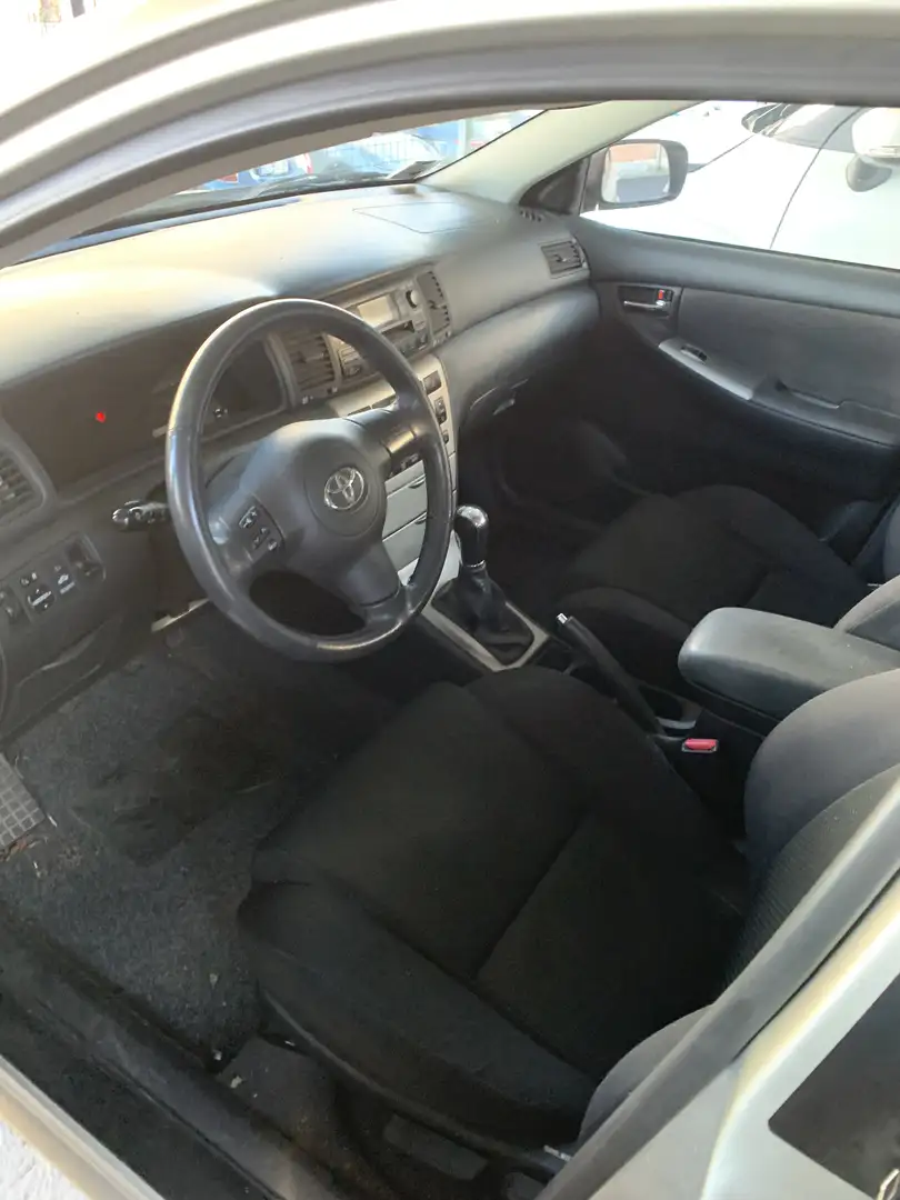 Toyota Corolla Liftback 1.6 GLi - 1