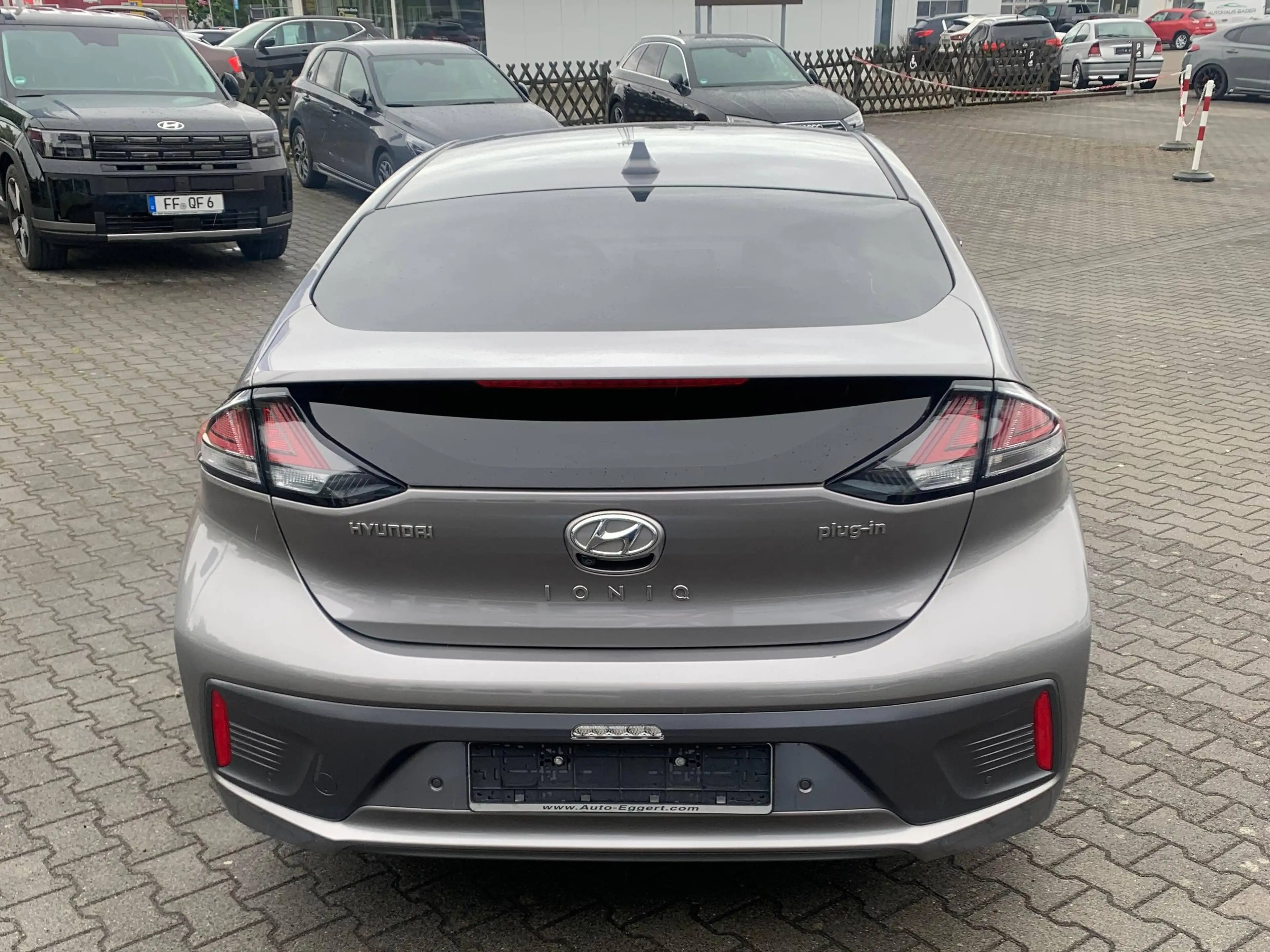 Hyundai IONIQ Style Plug-In Hybrid — photo 4