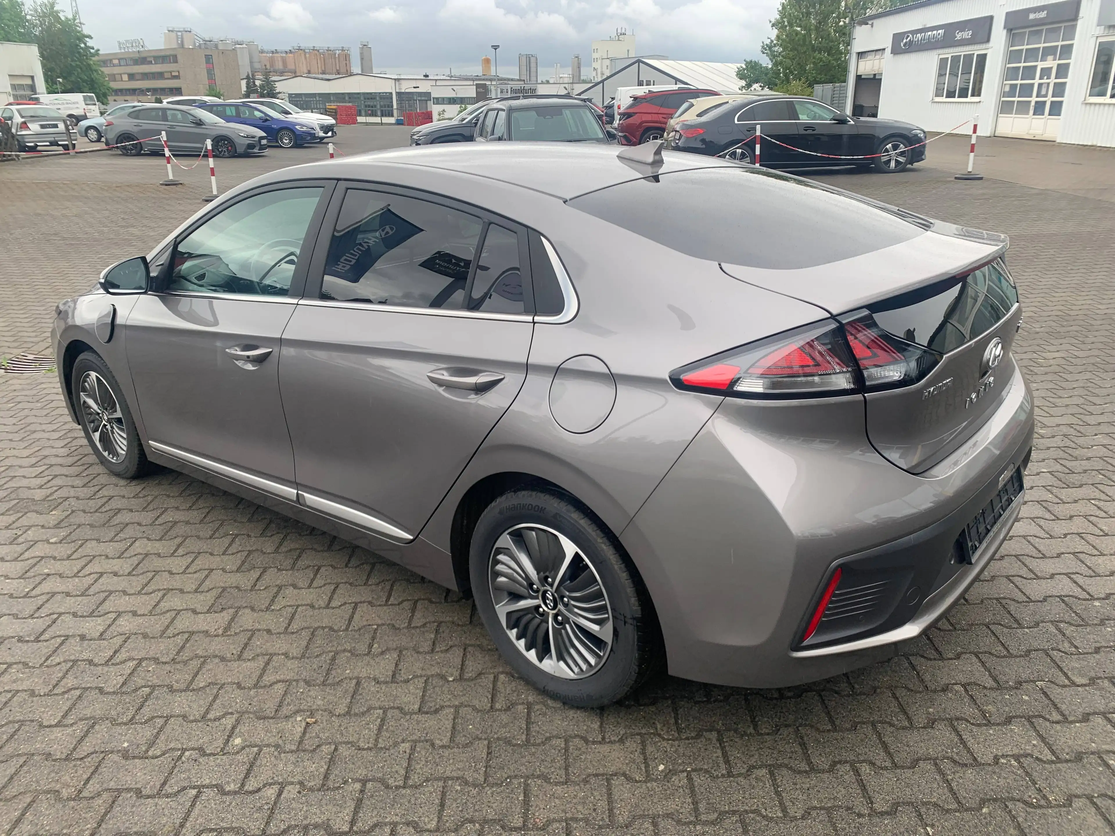 Hyundai IONIQ Style Plug-In Hybrid — photo 3