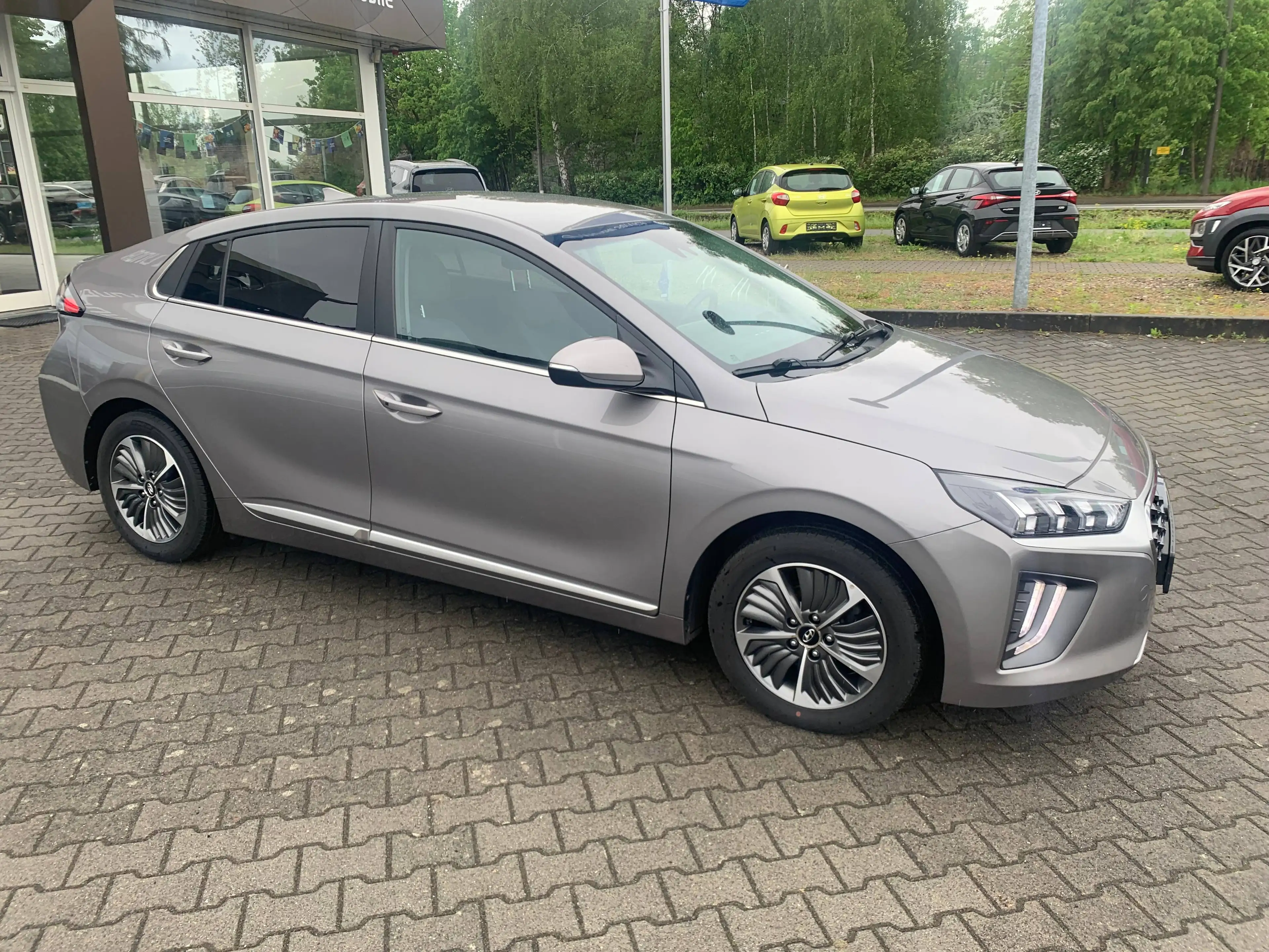 Hyundai IONIQ Style Plug-In Hybrid — photo 7