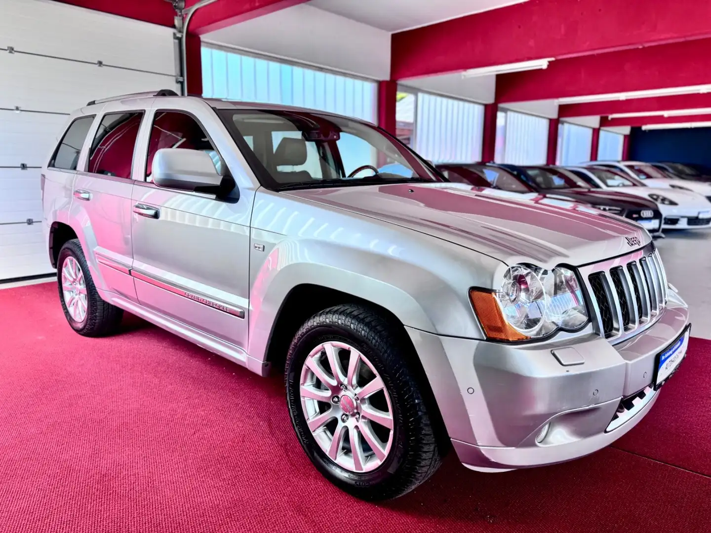 Jeep Grand Cherokee 3.0 CRD Overland AHK Kamera Xenon Silber - 2