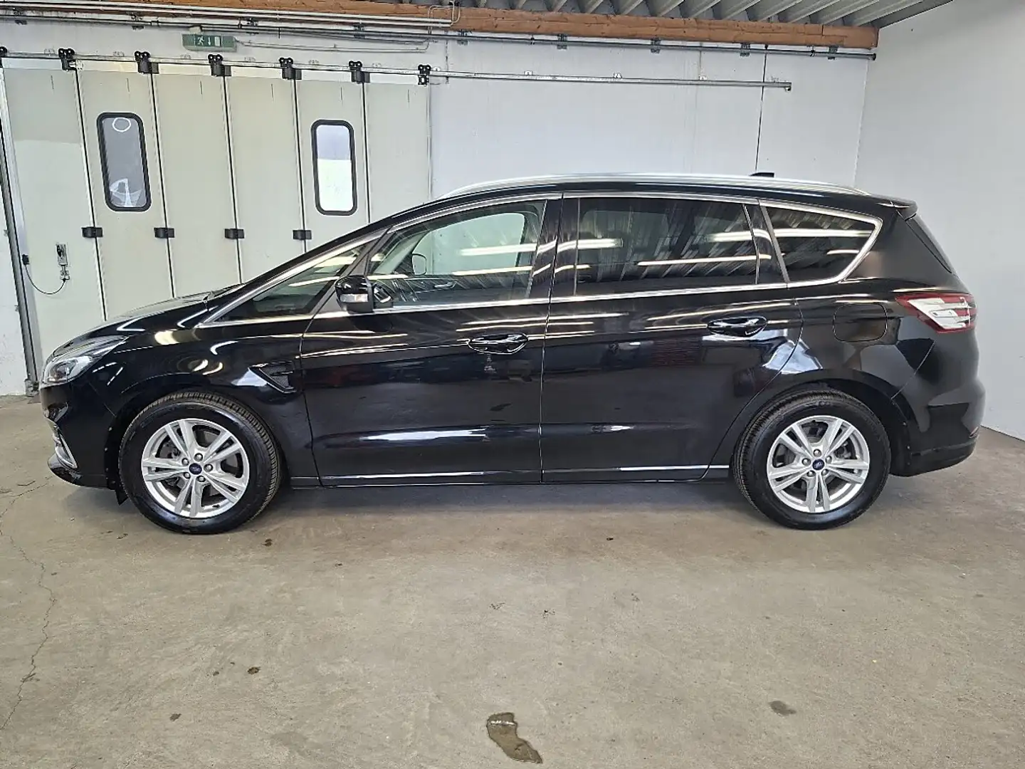 Ford S-Max S-MAX Titanium 2.0 EcoBlue SCR Aut. LED, Kamera... Schwarz - 2