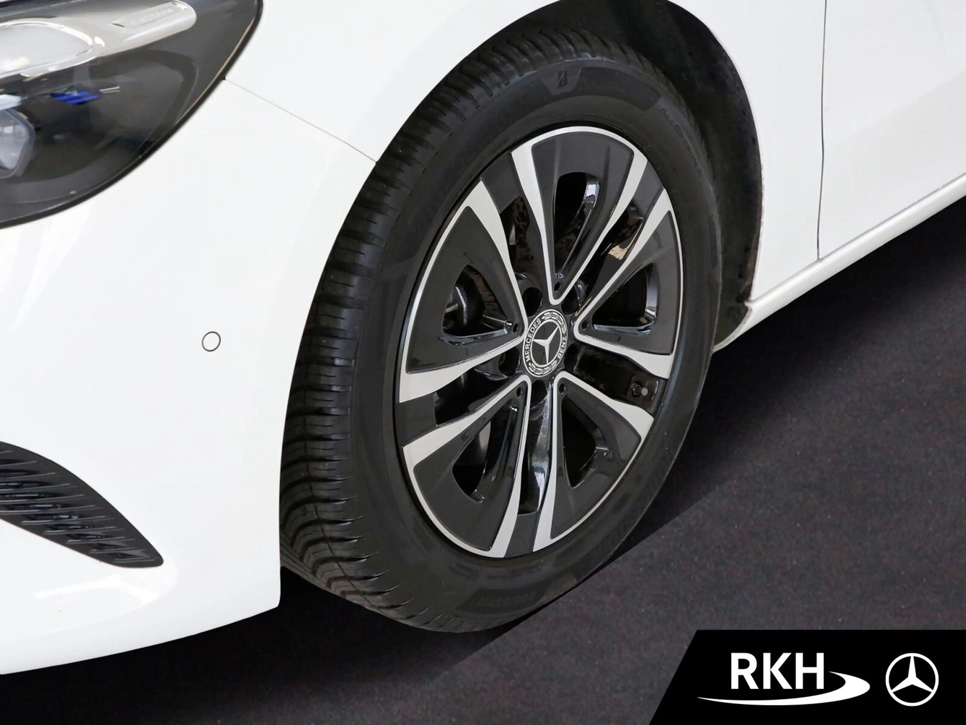 Mercedes-Benz B 200 B 200 AHK/LED/Winter-Paket/Rückfahrkamera Pro — photo 5