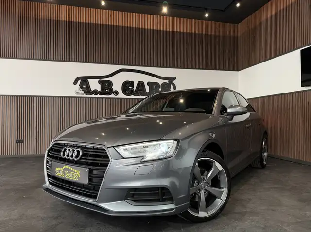 Audi A3 Limousine 1.6 TDi Sport - GARANTIE 12MOIS