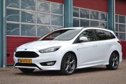 Ford Focus Wagon 1.0 ST-Line!