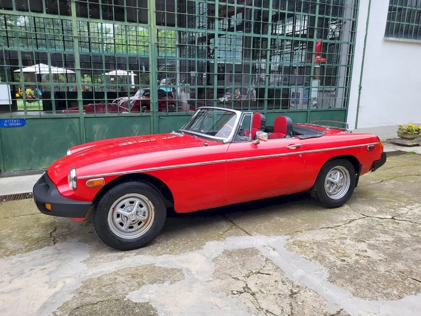 MG MGB MG B MKIII Roadster Červená - 1