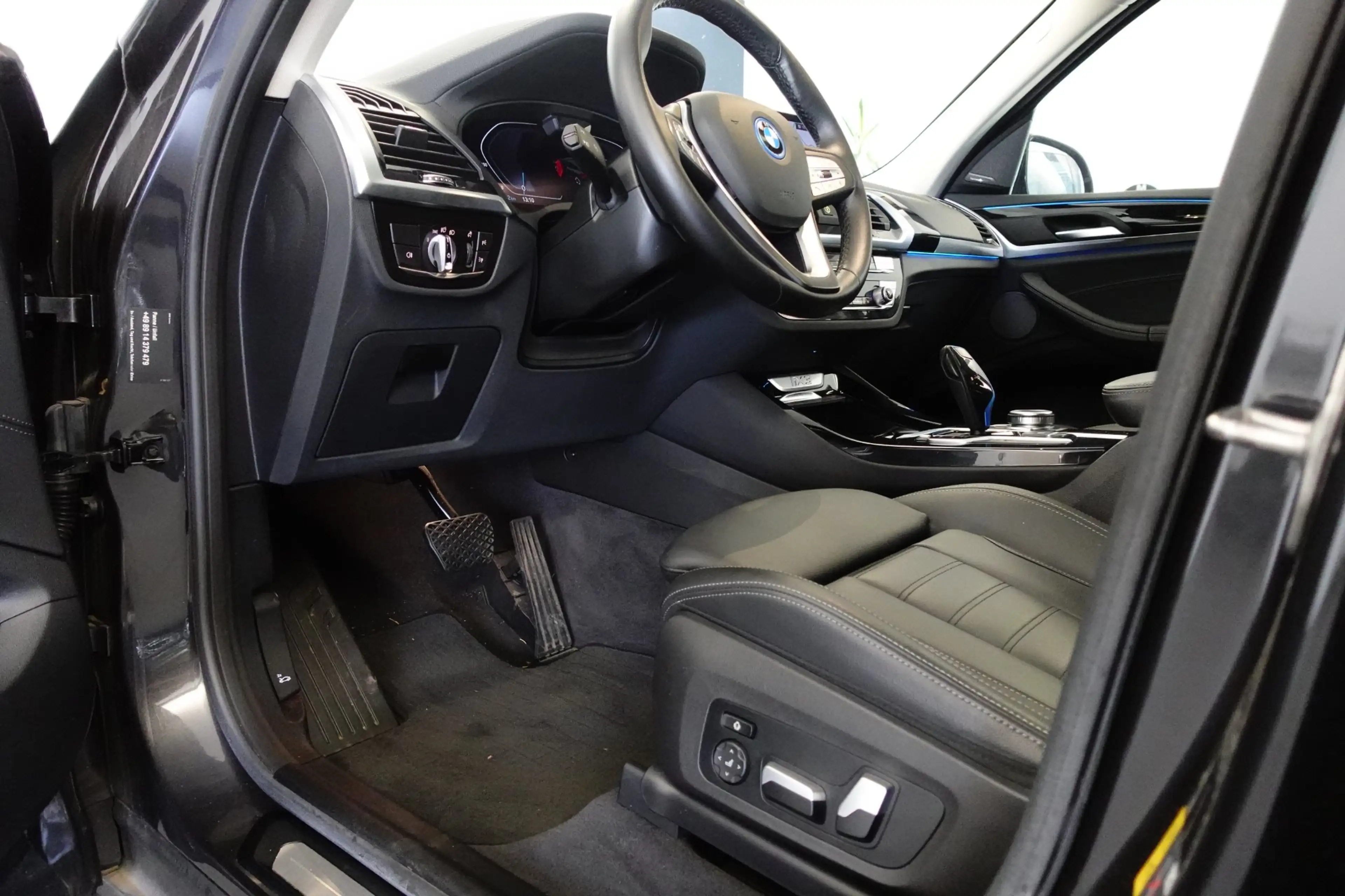BMW iX3 Impressive G08 — photo 11
