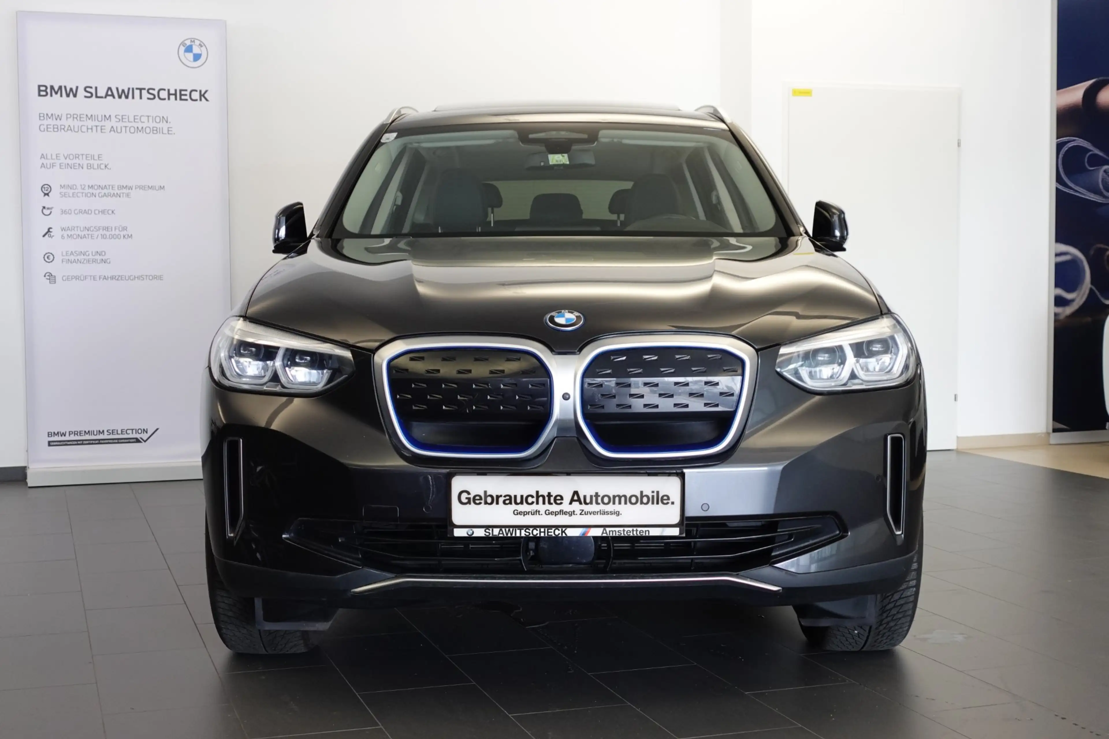 BMW iX3 Impressive G08 — photo 2