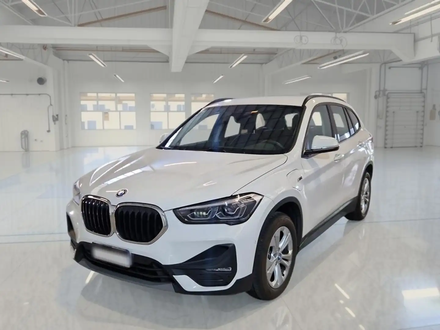BMW X1 xDrive 25e Business Advantage automatico - 1