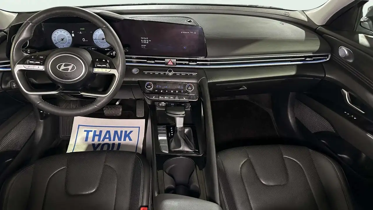 Hyundai ELANTRA снимка Hyundai ELANTRA