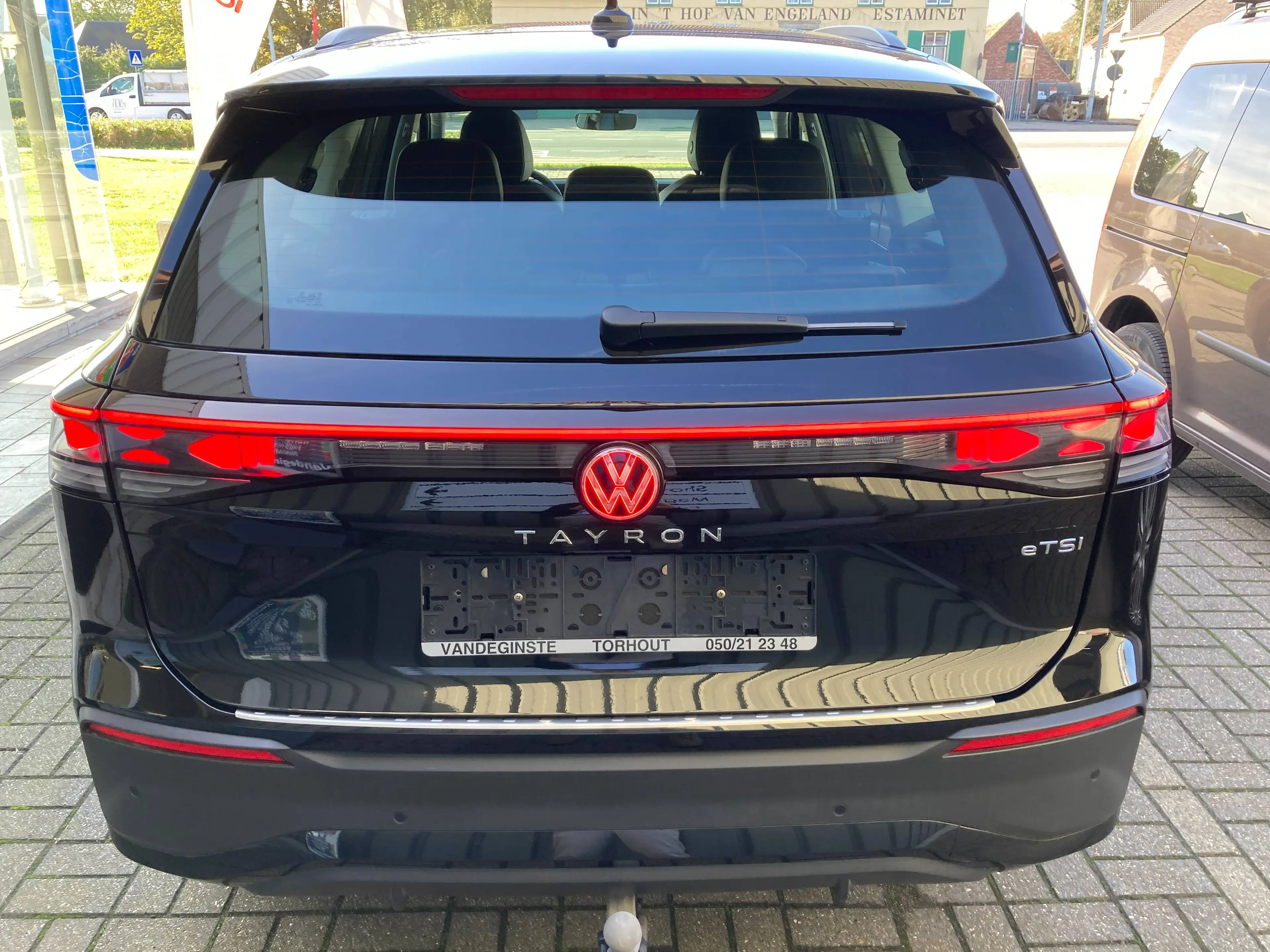 Volkswagen Tayron Tayron 150eTSI -AUTOMAAT - 7 zetel -GPS -Airco 3z -App -MATRIX -Cam 360° -Trekh. — photo 9