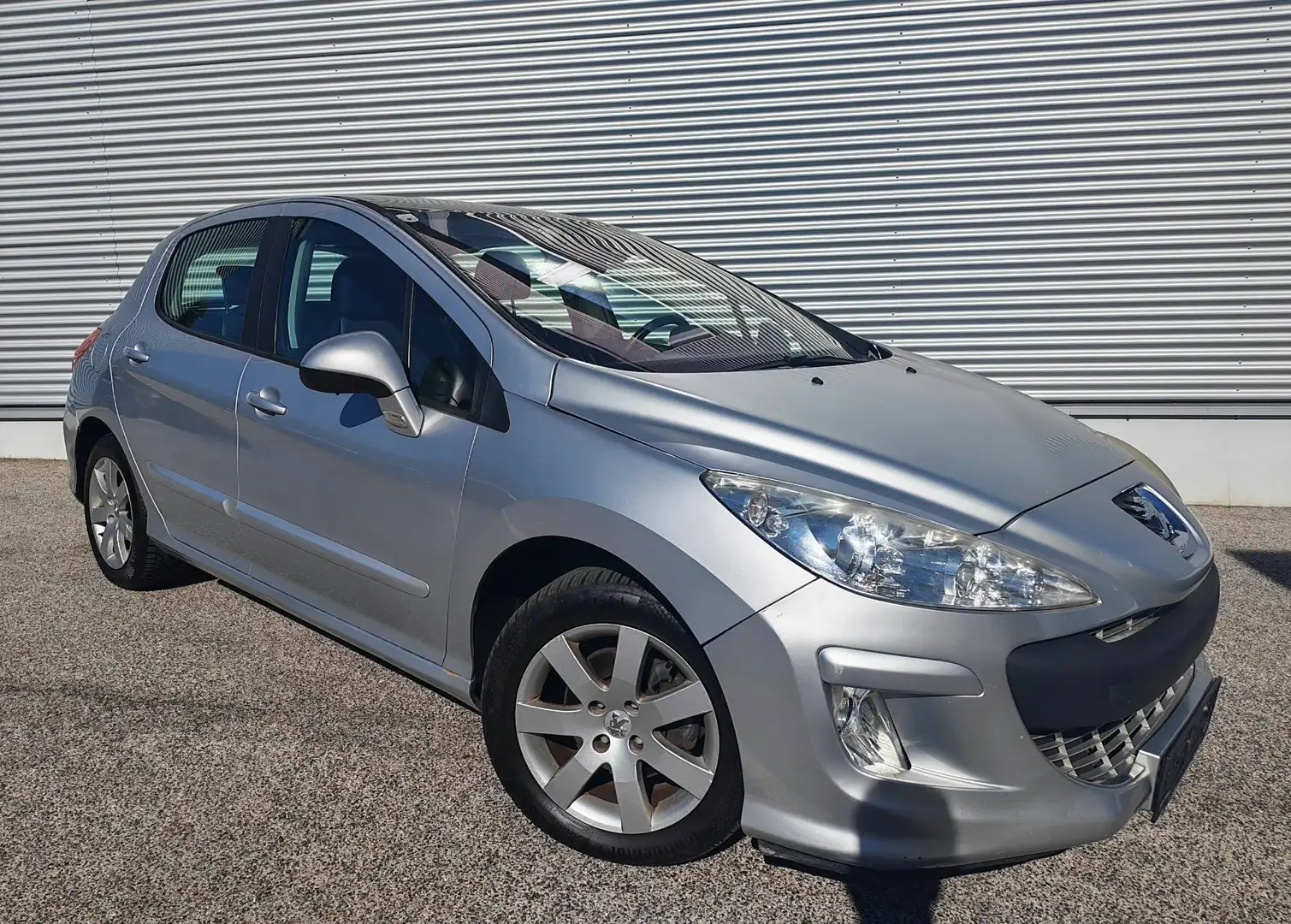 Peugeot 308 Sport Plus ° EXCLUSIVE ° PICKERL & SERVICE NEU ° PANO ° TEMP ° Grau - 1